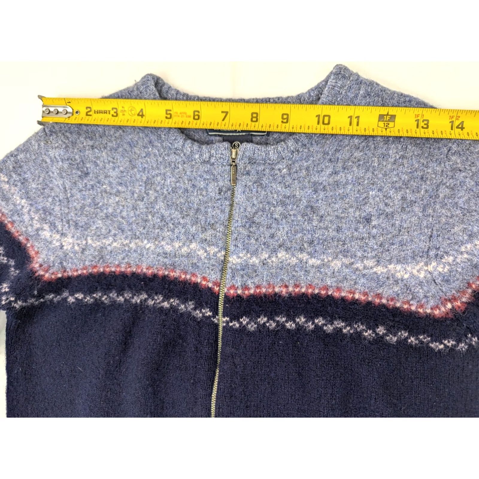 American Eagle Outfitters VINTAGE American Eagle Outfitters Sweater Cardigan Crew Neck Wool Fair Isle Navy Blue Womens S Shetland Wool Light Blue And Navy Blue with graphics Size S / US 4 / IT 40 - 6 Thumbnail