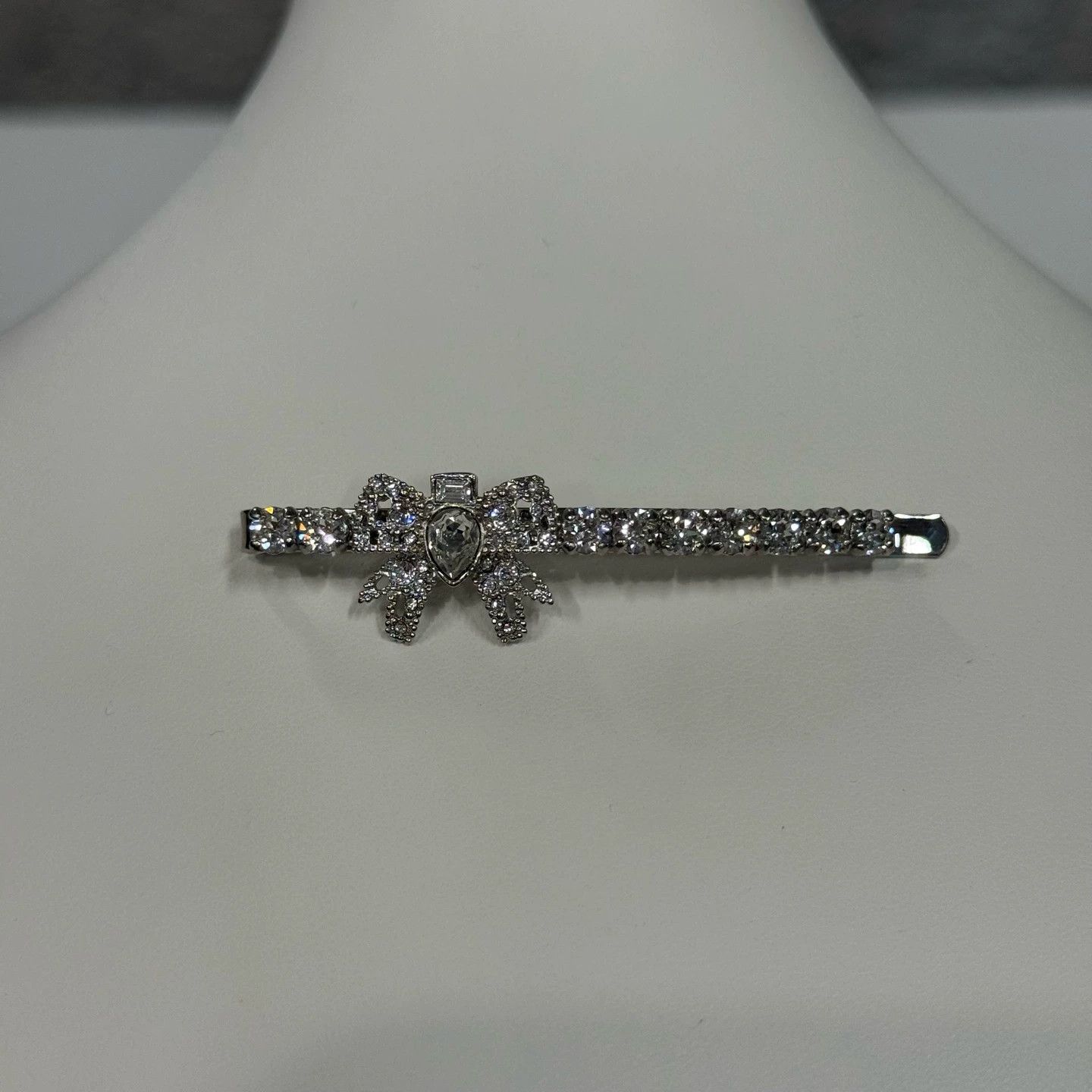 Miu Miu MIU MIU Women's Crystal Bow Hair Clip Size ONE SIZE - 1 Thumbnail