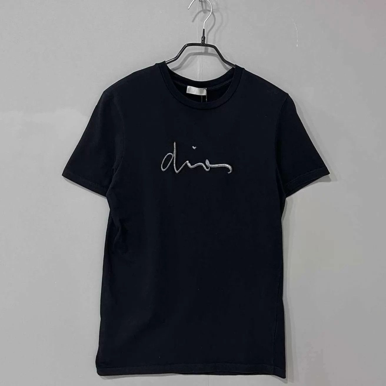 Dior Dior graffiti logo black short sleeve XS Size XS / US 0-2 / IT 36-38 - 1 Thumbnail