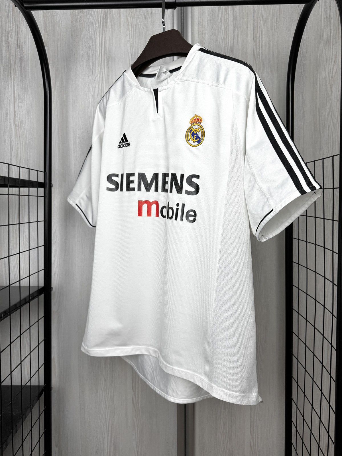 Adidas Authentic Adidas Real Madrid 2003/2004 Home Soccer Jersey XL Size US XL / EU 56 / 4 - 6 Thumbnail