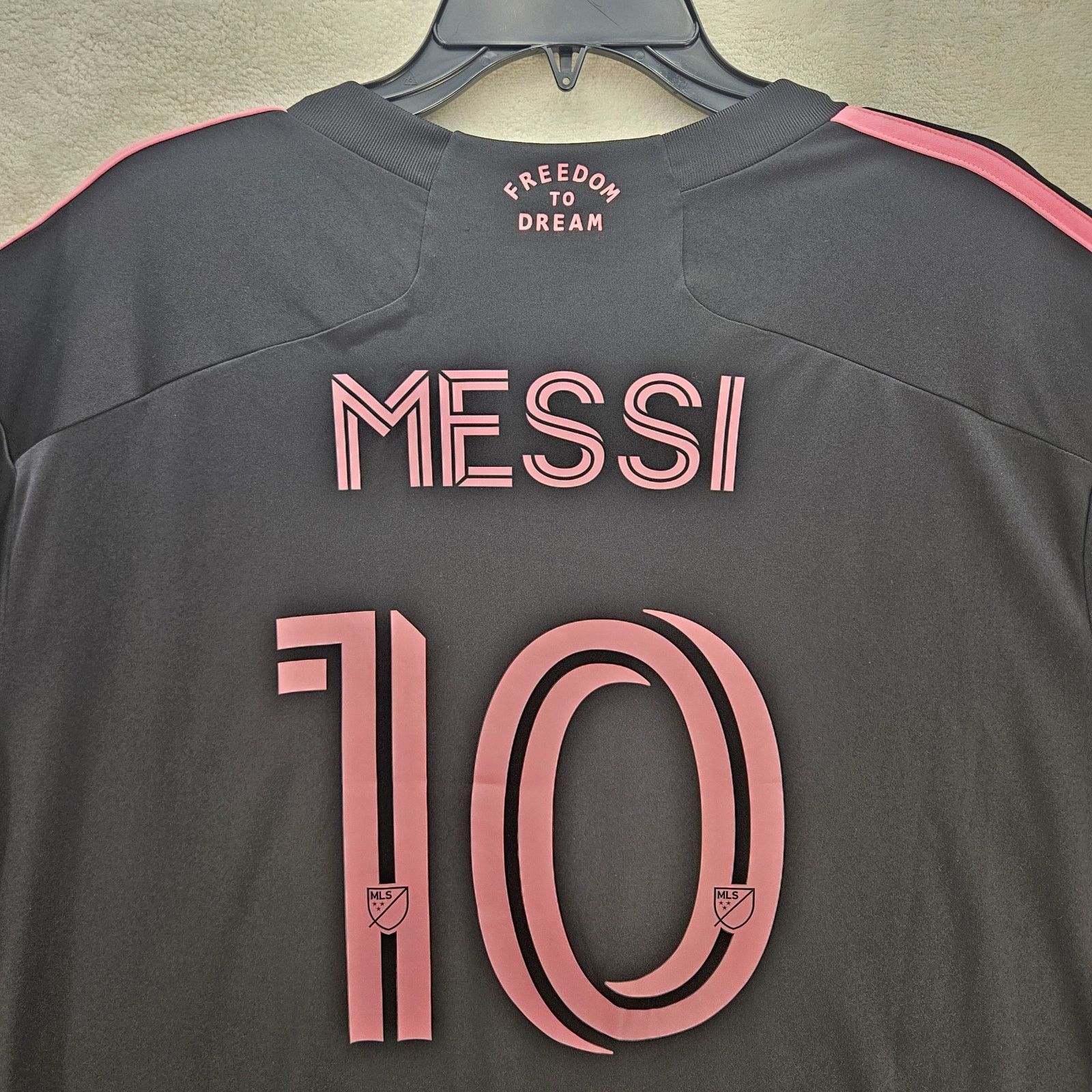 Adidas ADIDAS X MIAMI FOOTBALL CLUB MEN'S 3XL BLACK PINK JERSEY Size US XXL / EU 58 / 5 - 8 Thumbnail