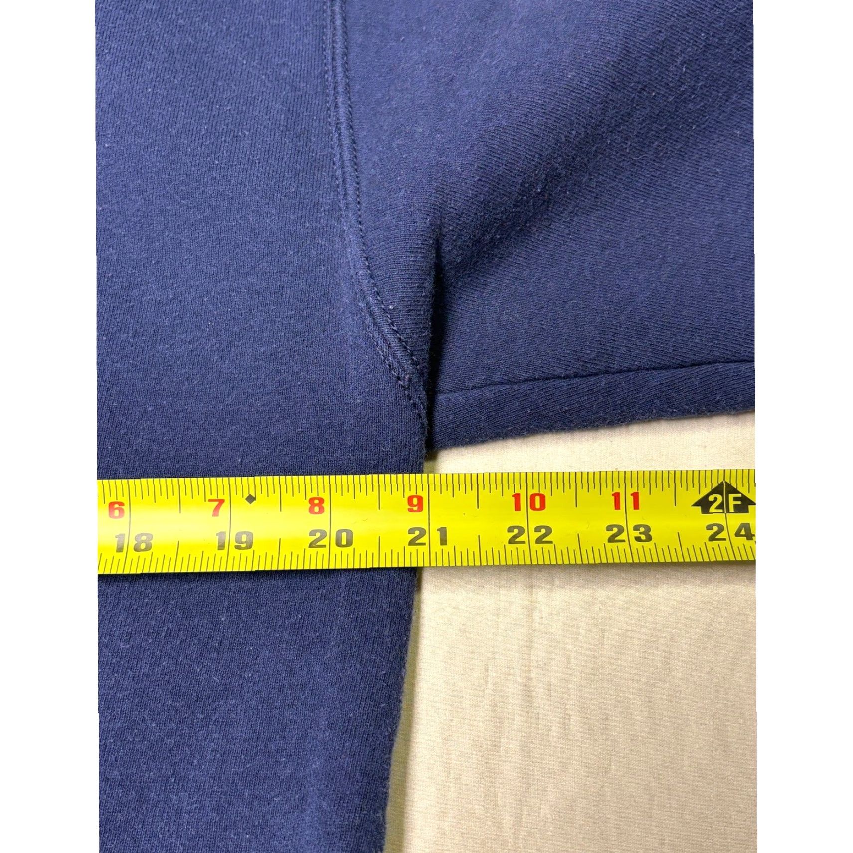 Fruit Of The Loom VINTAGE Fruit of the Loom County Clare Milwaukee Irish Sweatshirt L Blue Mens Pullover Graphic Print Crewneck Heavyweight Fancy Logo Retro Winter Fall Size US L / EU 52-54 / 3 - 5 Thumbnail