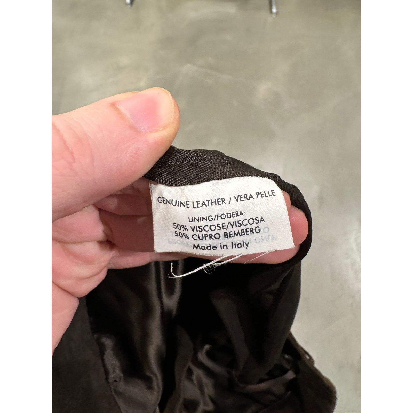 Yves Saint Laurent F/W2002 Yves Saint Laurent by Tom Ford bow tie Size 27" / US 4 / IT 40 - 16 Thumbnail
