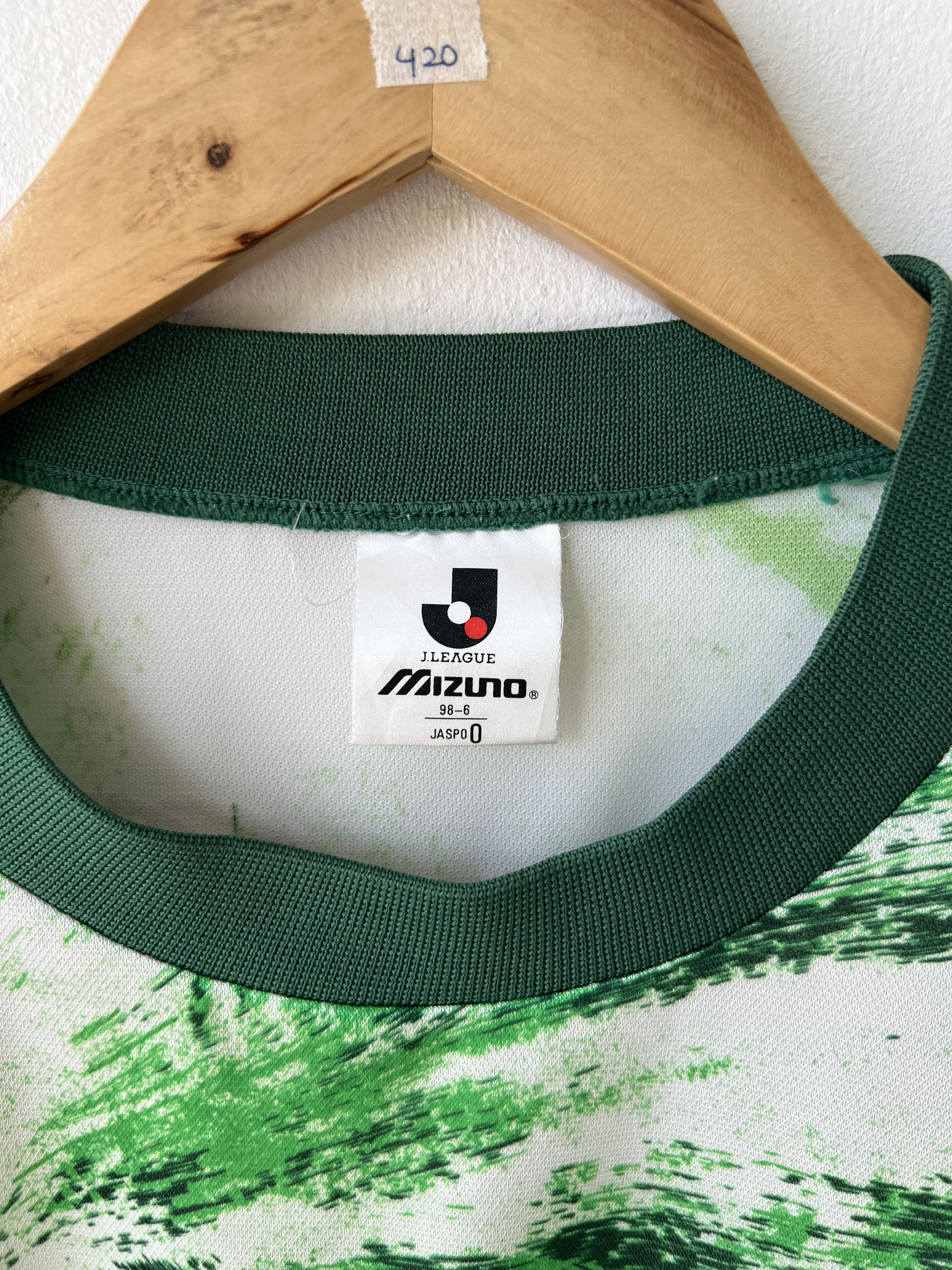 Mizuno (L) Verdy Kawasaki 1993-94 Away Kit #11 Size US L / EU 52-54 / 3 - 3 Thumbnail