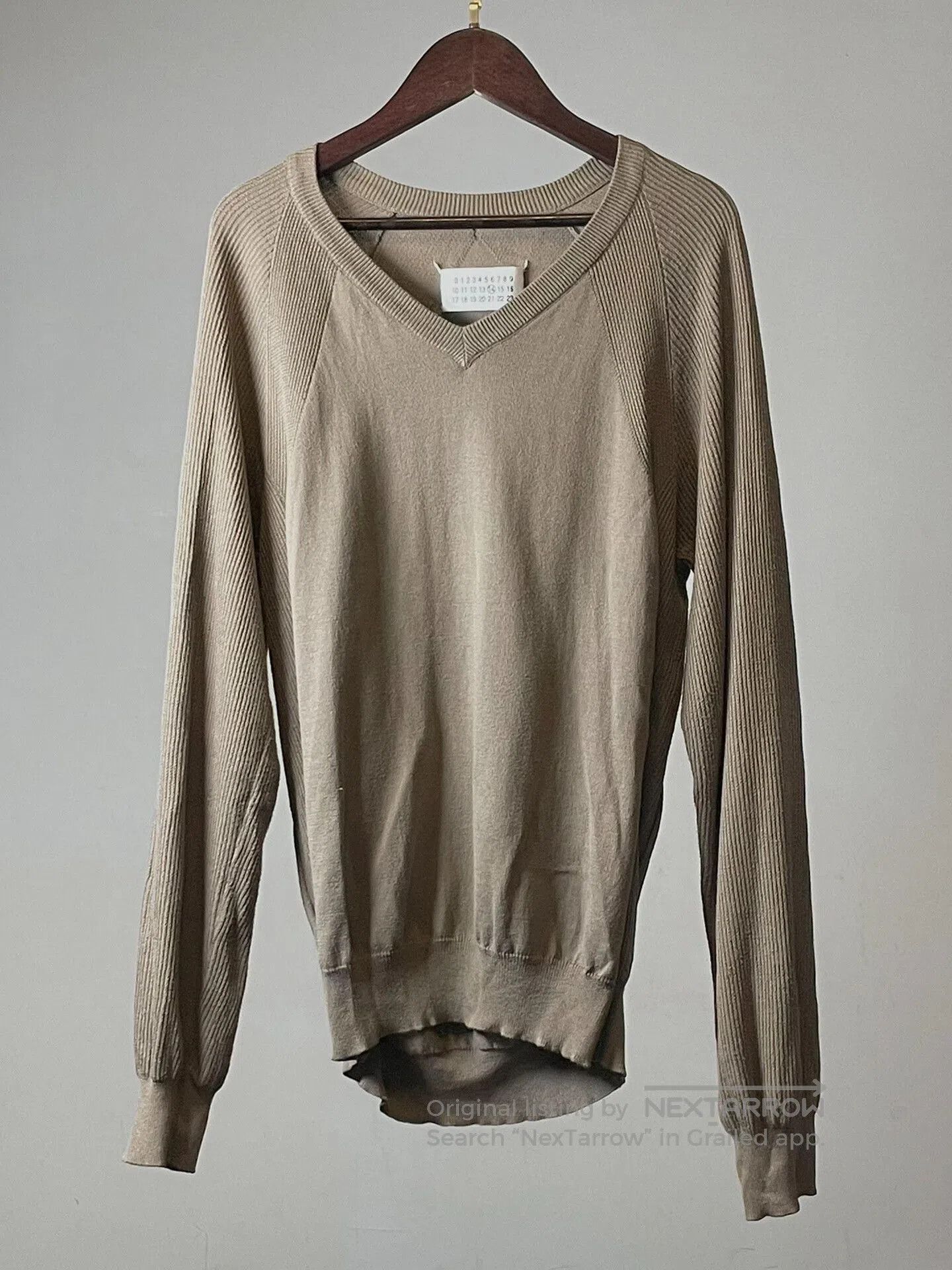 Maison Margiela Maison Martin Margiela V-Neck Knit Sweater. Size US M / EU 48-50 / 2 - 1 Thumbnail
