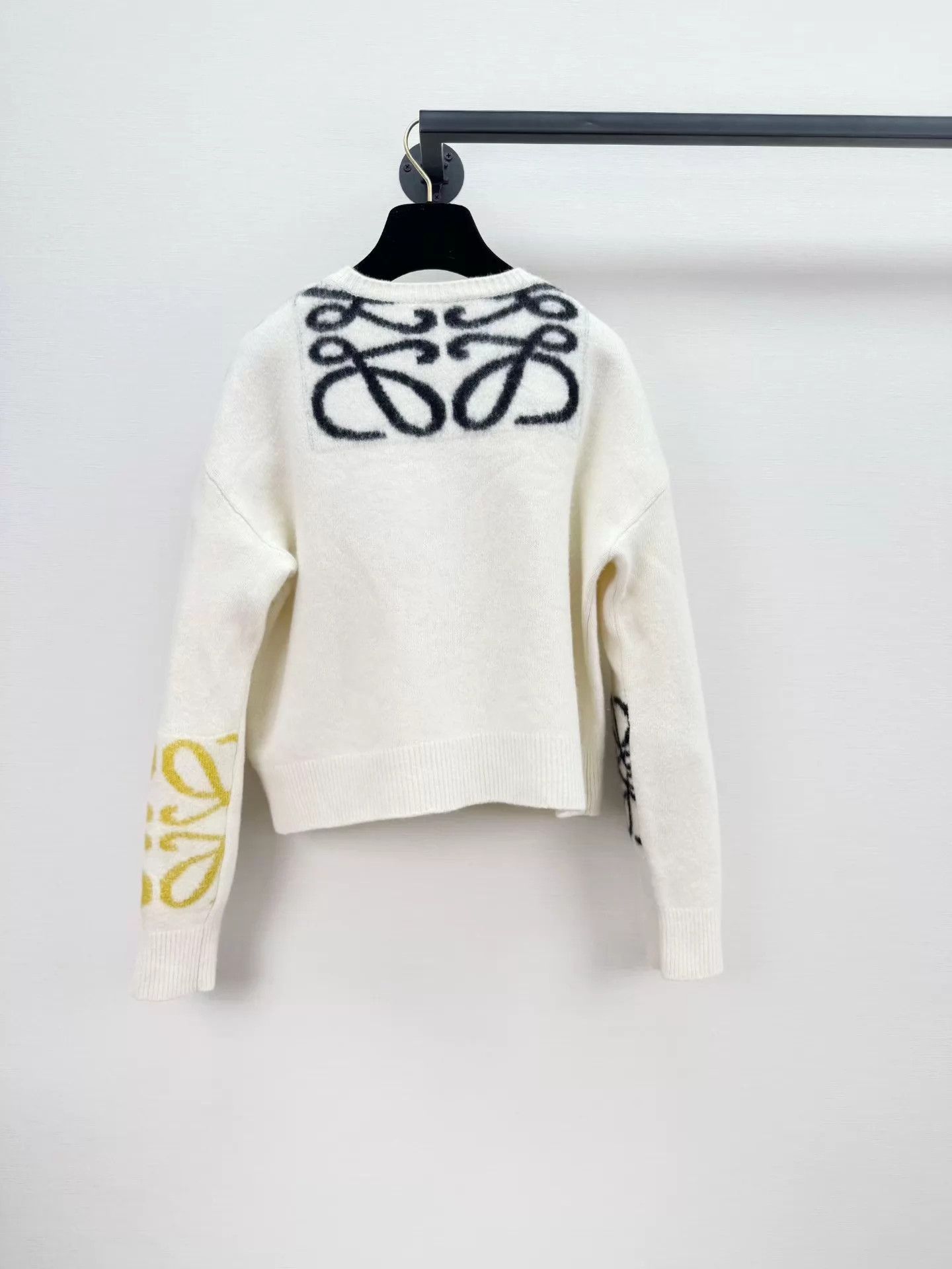 Loewe Loewe Wool Intarsia Knit Sweater M Worn 2-3x Size M / US 6-8 / IT 42-44 - 7 Thumbnail