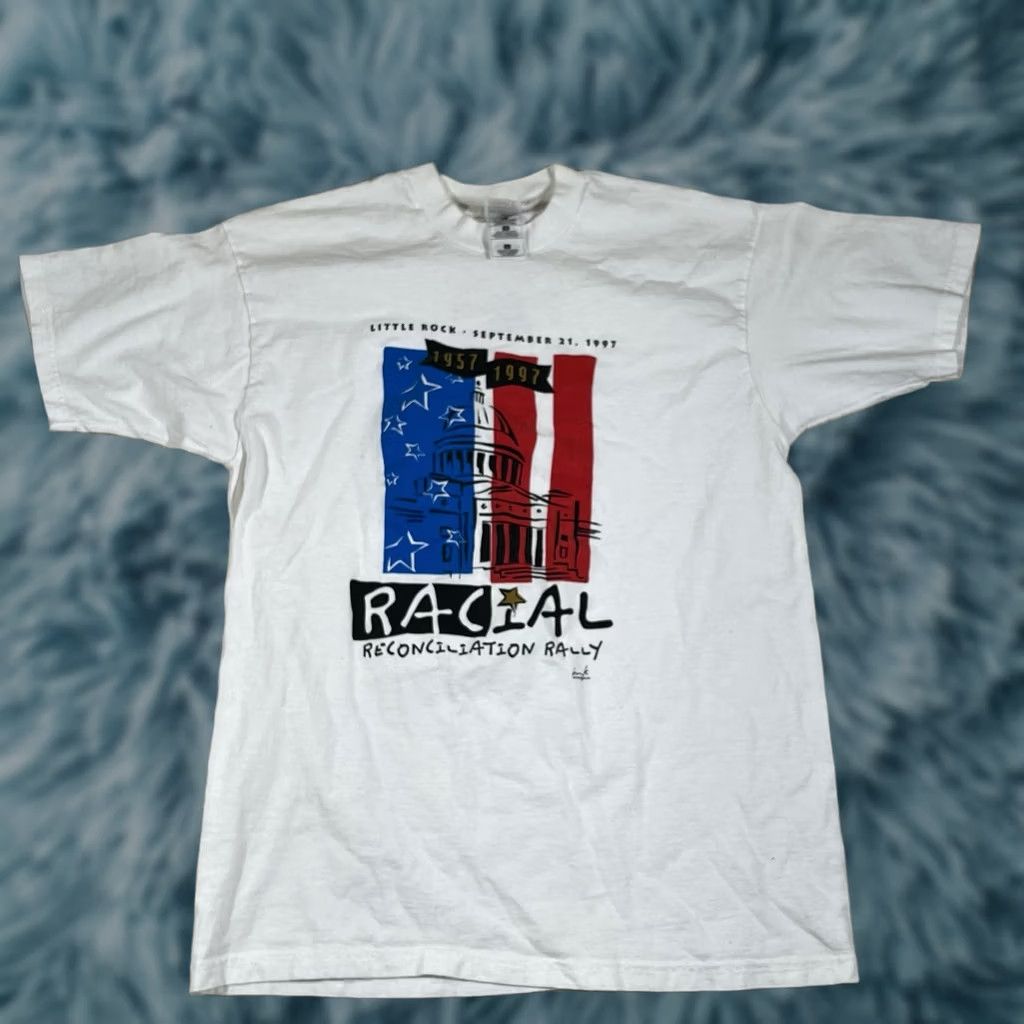 Fruit Of The Loom VINTAGE 90s Fruit of the Loom T-Shirt Shirt White Regular Size L Mens Boys? Size US L / EU 52-54 / 3 - 1 Thumbnail
