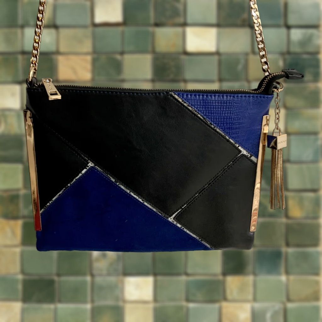 Bebe bebe Crossbody Purse Bag Medium Blue Black Faux Leather Chain Strap Gold Hardware Women Channel Party/Cocktail Size ONE SIZE - 1 Thumbnail