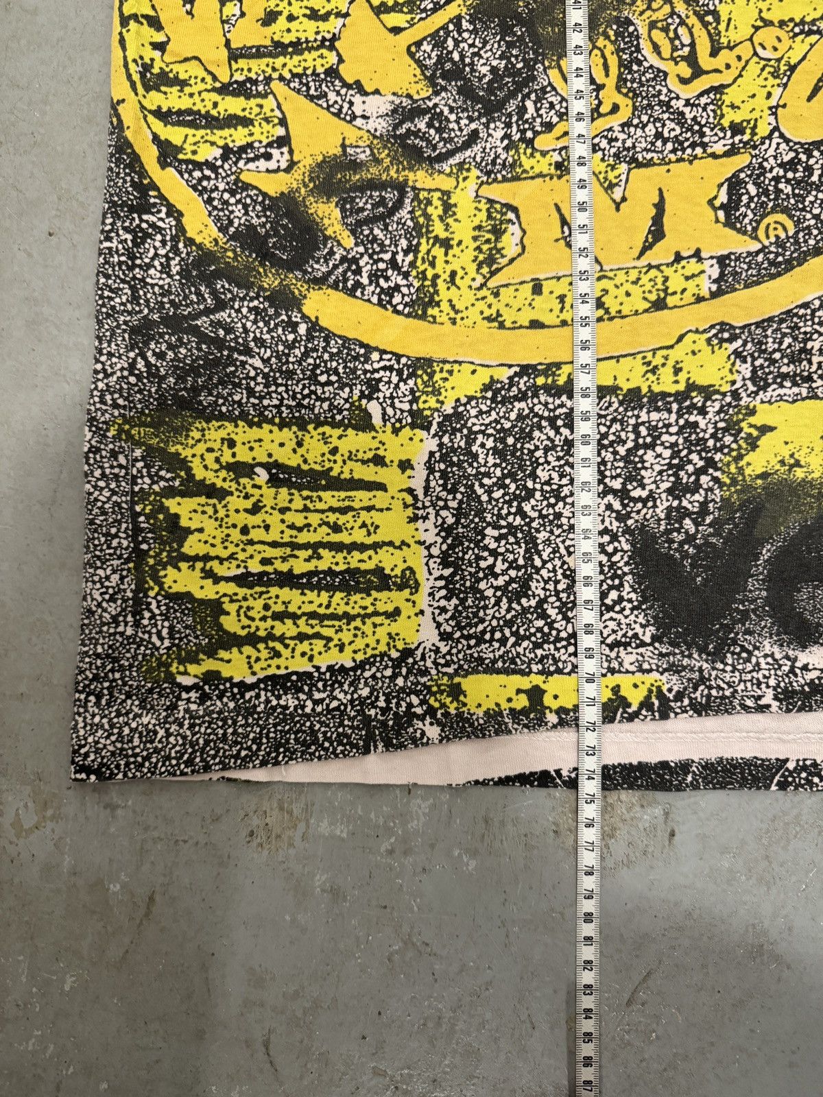 Vintage *RARE* VTG 1991 90s AOP GOLD’S GYM MUSCLE BODYBUILDING TEE Size US XL / EU 56 / 4 - 11 Thumbnail
