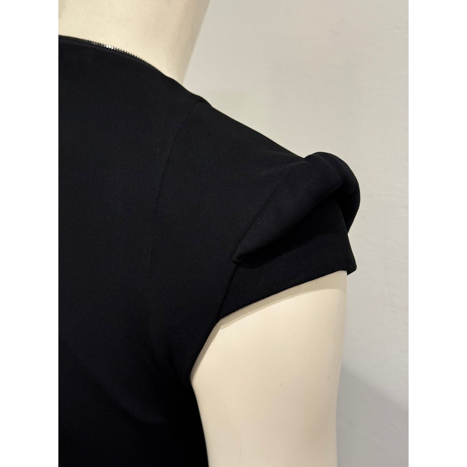 Gucci 2009 Gucci full zipper dress Size S / US 4 / IT 40 - 8 Thumbnail