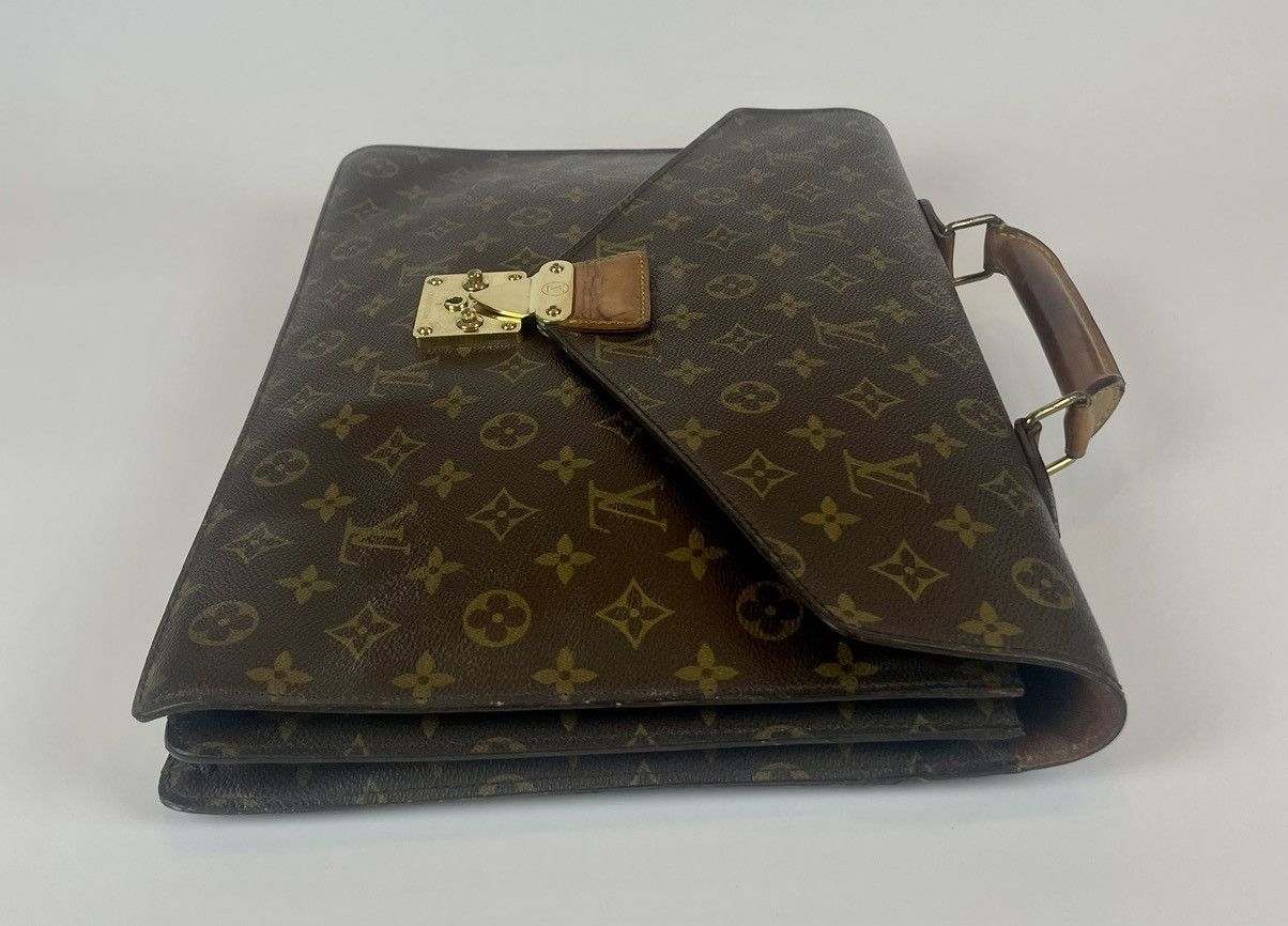 Louis Vuitton Louis Vuitton Serviette Conseiller Size ONE SIZE - 4 Thumbnail