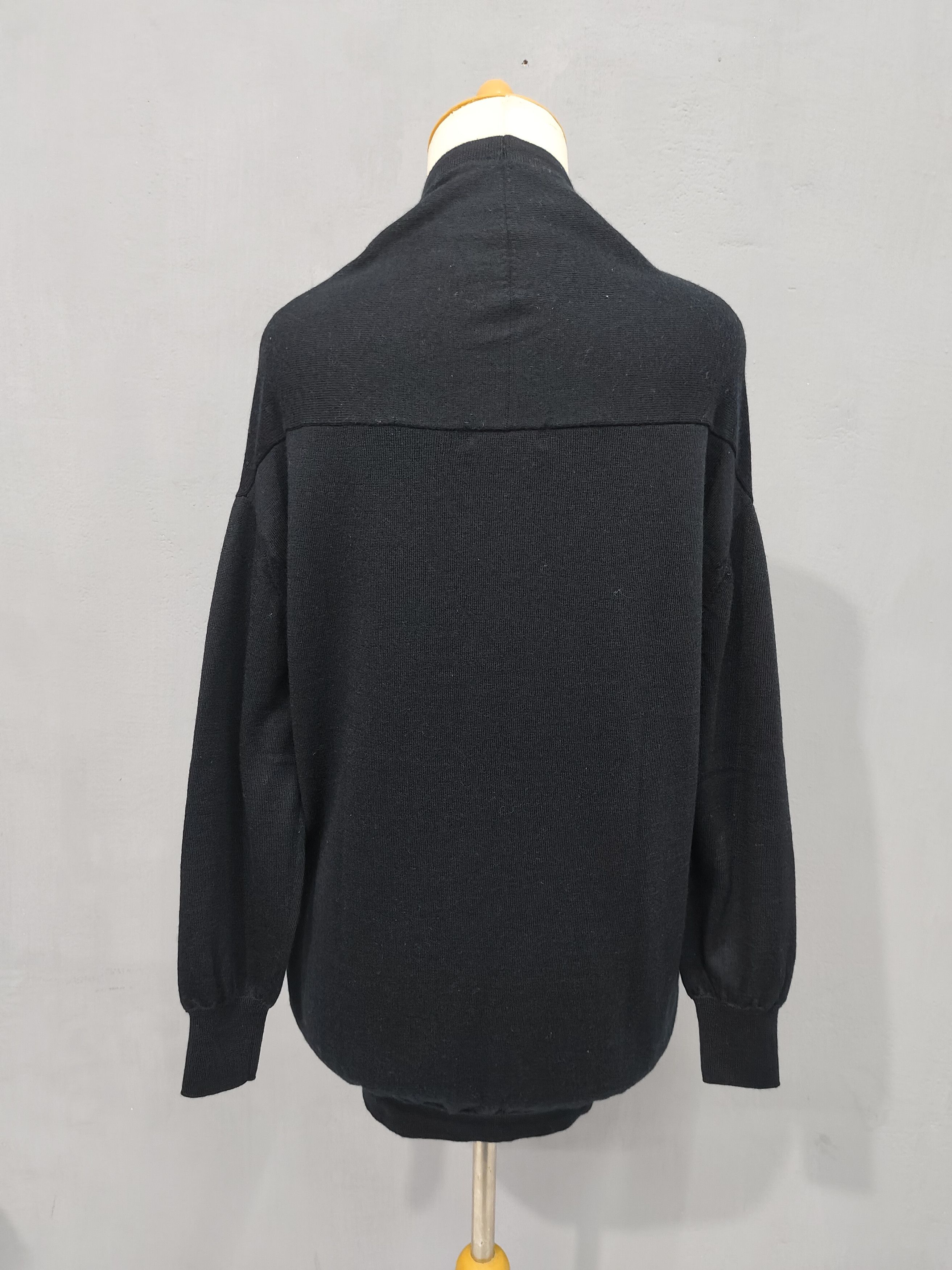 Zucca Zucca 🇯🇵 Minimalist Panel V-Neck Wool Knit Sweater Size US M / EU 48-50 / 2 - 6 Thumbnail