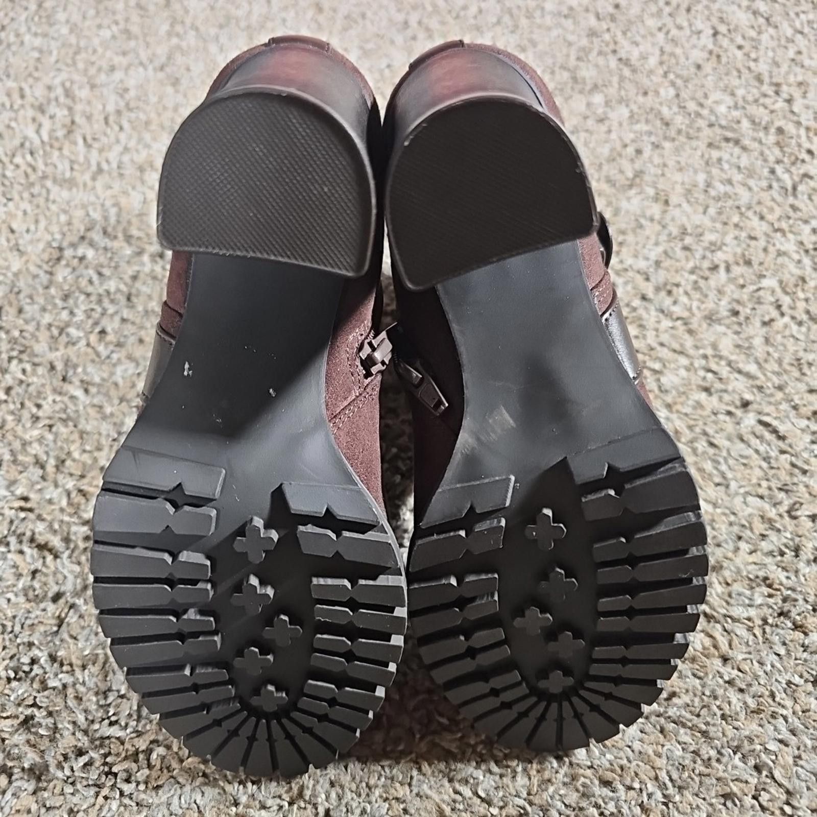 Apt. 9 Apt. 9 Defined Comfort Manager Brown 6½ Faux Suede Boots Size US 6.5 / IT 36.5 - 9 Thumbnail