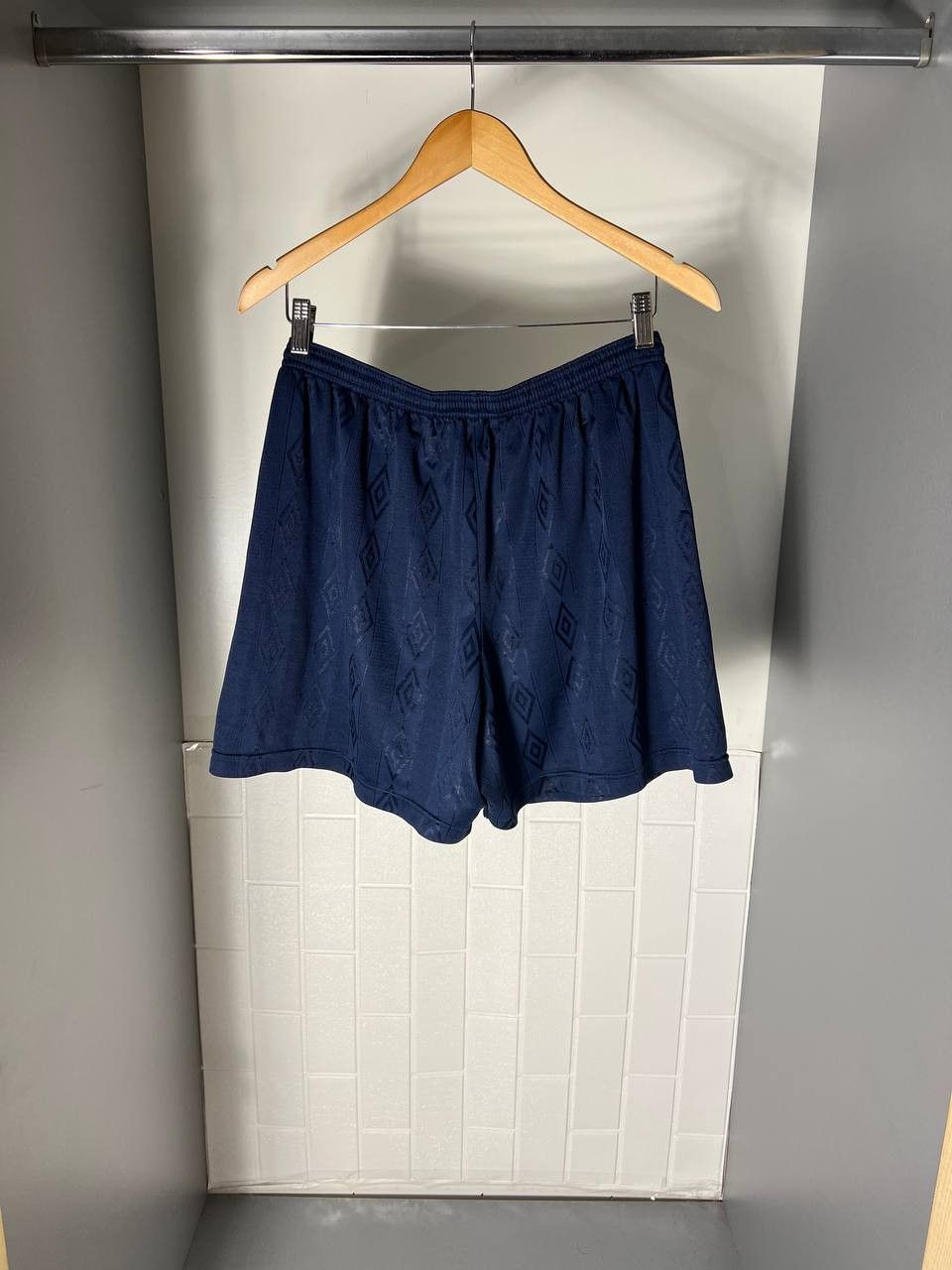Umbro VINTAGE UMBRO ENGLAND RETRO SOCCER SHORTS MANCHESTER Y2K 90s Size US XL / EU 56 / 4 - 7 Thumbnail