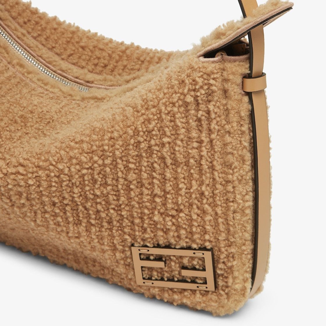 Fendi o1s1wg110925 Size: OS/Simply Fendi Medium in Beige Size ONE SIZE - 5 Thumbnail