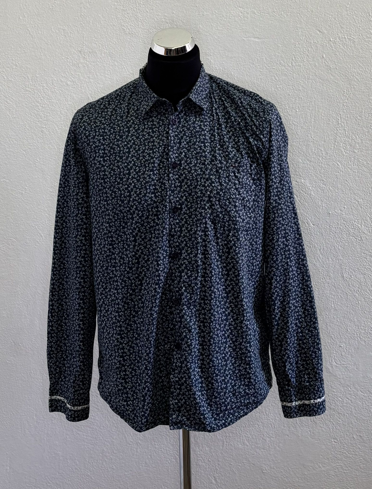 Merc Merc London shirt size L Size US L / EU 52-54 / 3 - 1 Thumbnail