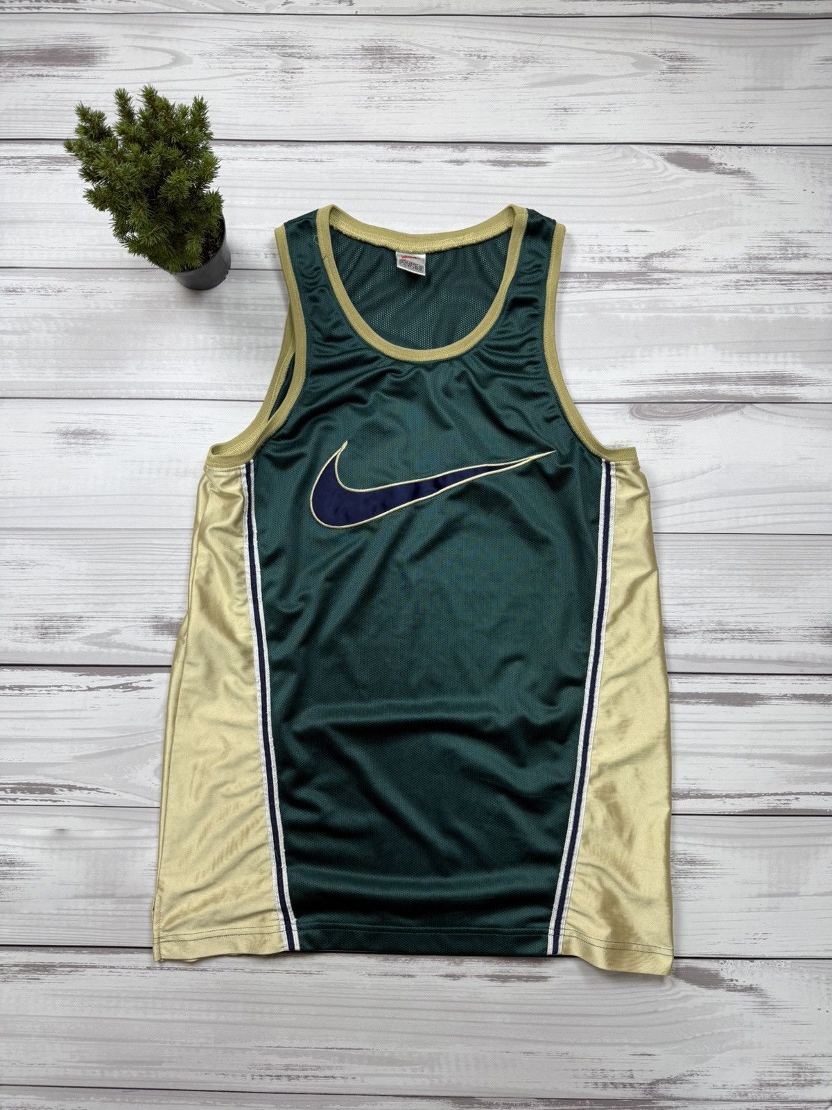 Nike VINTAGE BASKETBALL SHIRT NIKE JERSEY SIZE S Size US L / EU 52-54 / 3 - 1 Thumbnail