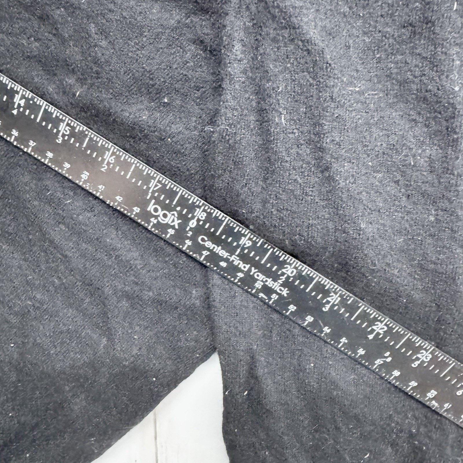 Other Daniel Hechter Sweater Sz XL V-Neck Extra Fine Merino Wool Size US XL / EU 56 / 4 - 5 Thumbnail