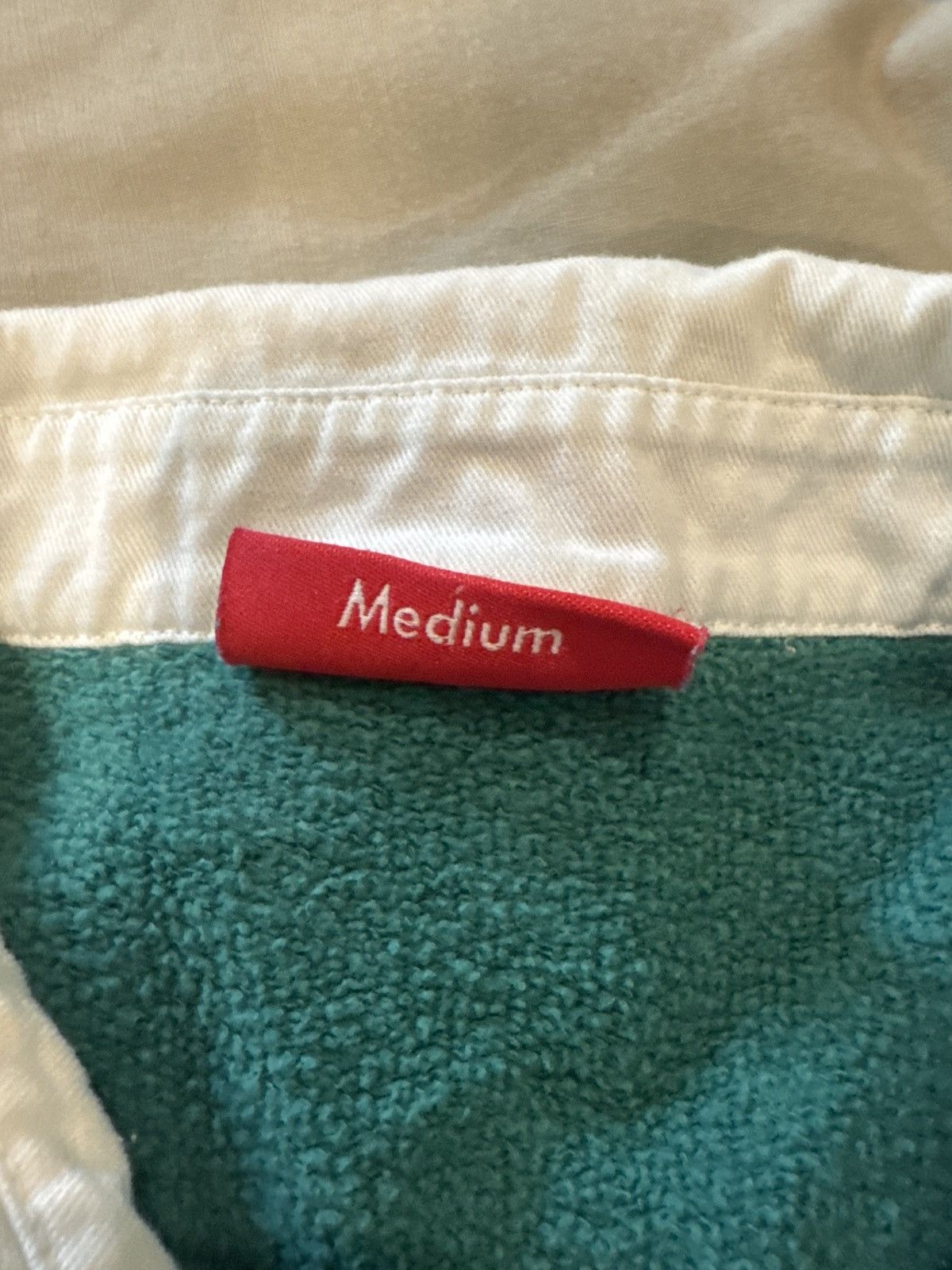 Supreme Supreme Green Rugby Sweatshirt White Collar Logo Pullover Size US M / EU 48-50 / 2 - 5 Thumbnail