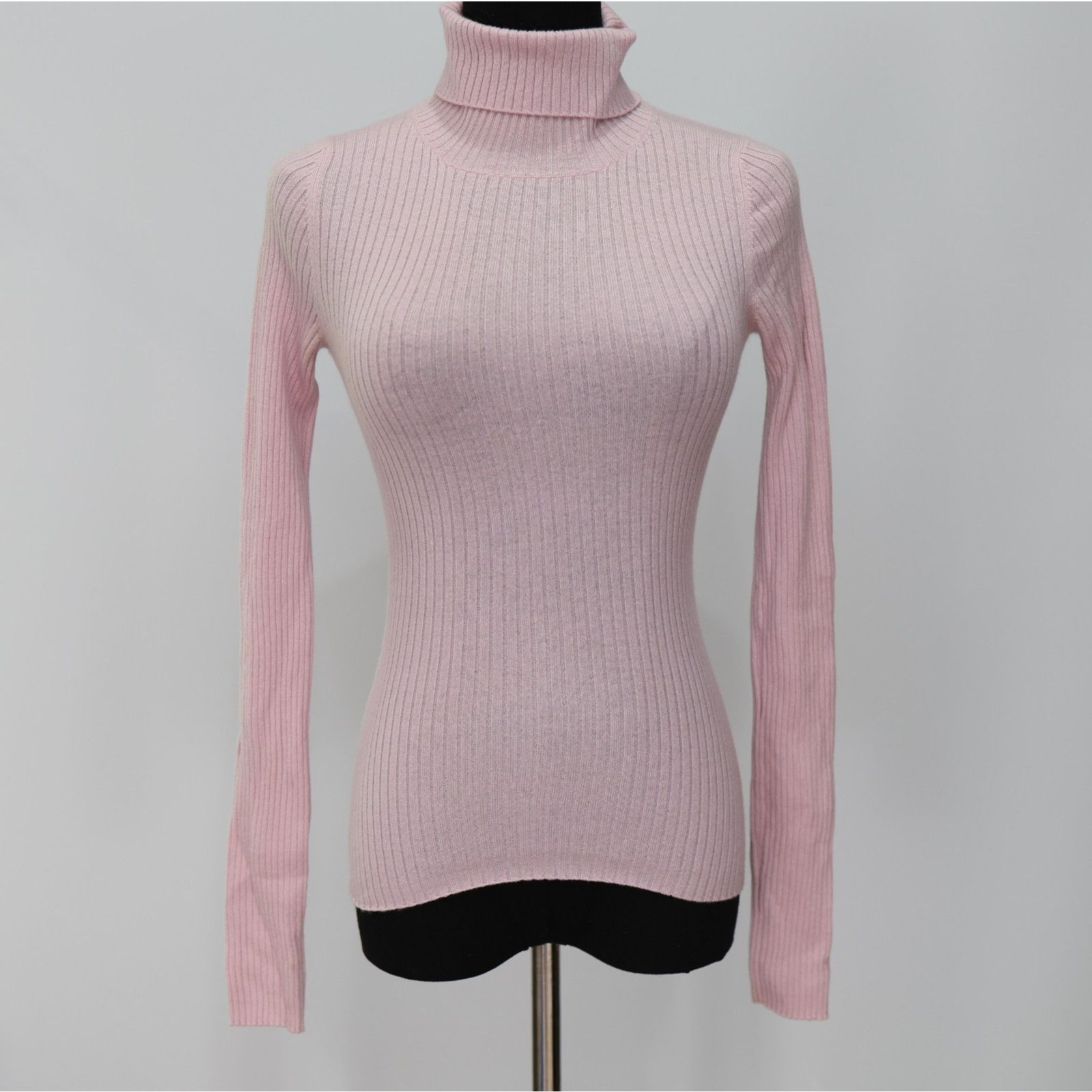 Bergdorf Goodman BERGDORF GOODMAN Pure Cashmere Ribbed Turtle Sweater Sz S Size S / US 4 / IT 40 - 2 Thumbnail