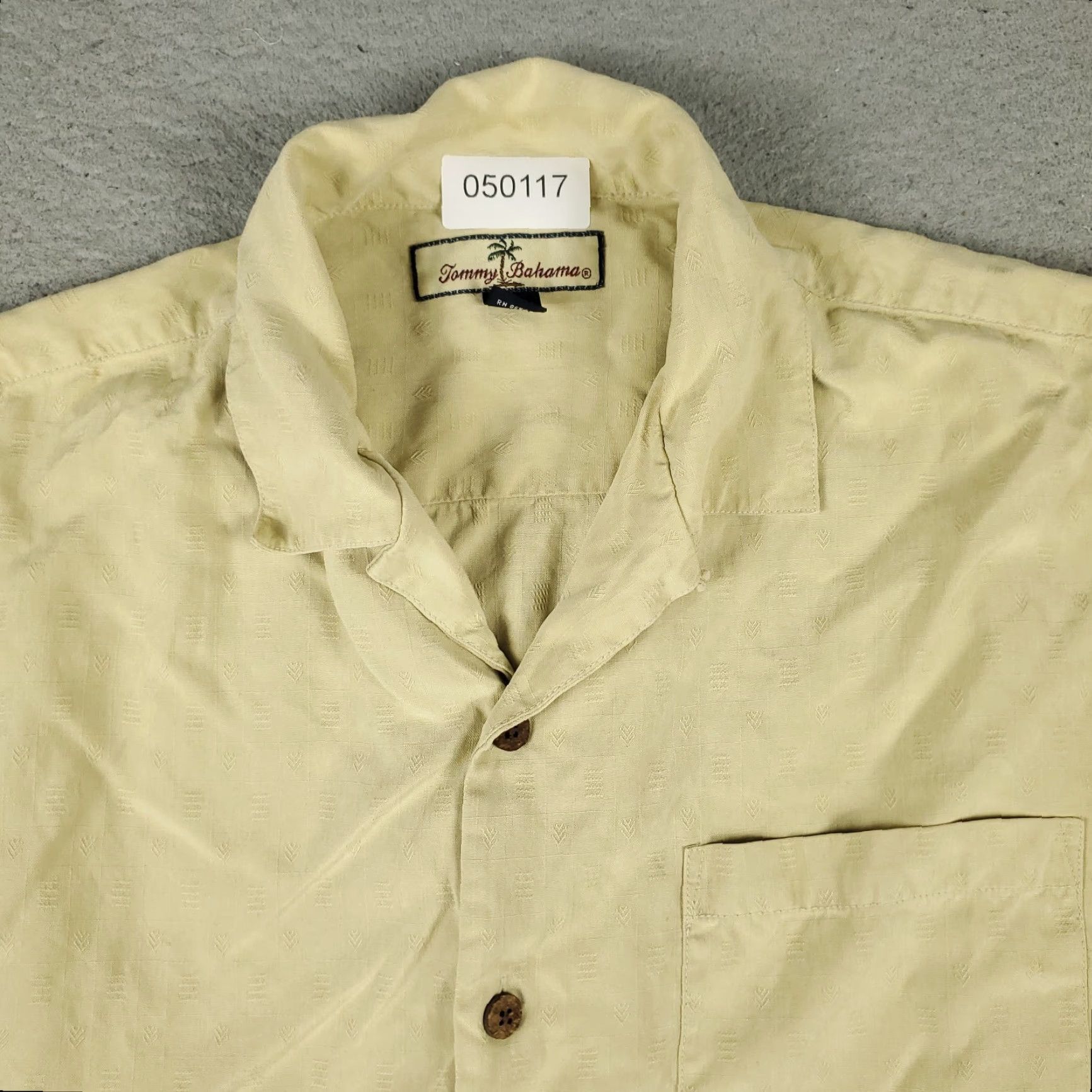 Tommy Bahama Tommy Bahama Shirt Mens Medium Yellow Hawaiian Button Up Short Sleeve Size US M / EU 48-50 / 2 - 2 Thumbnail