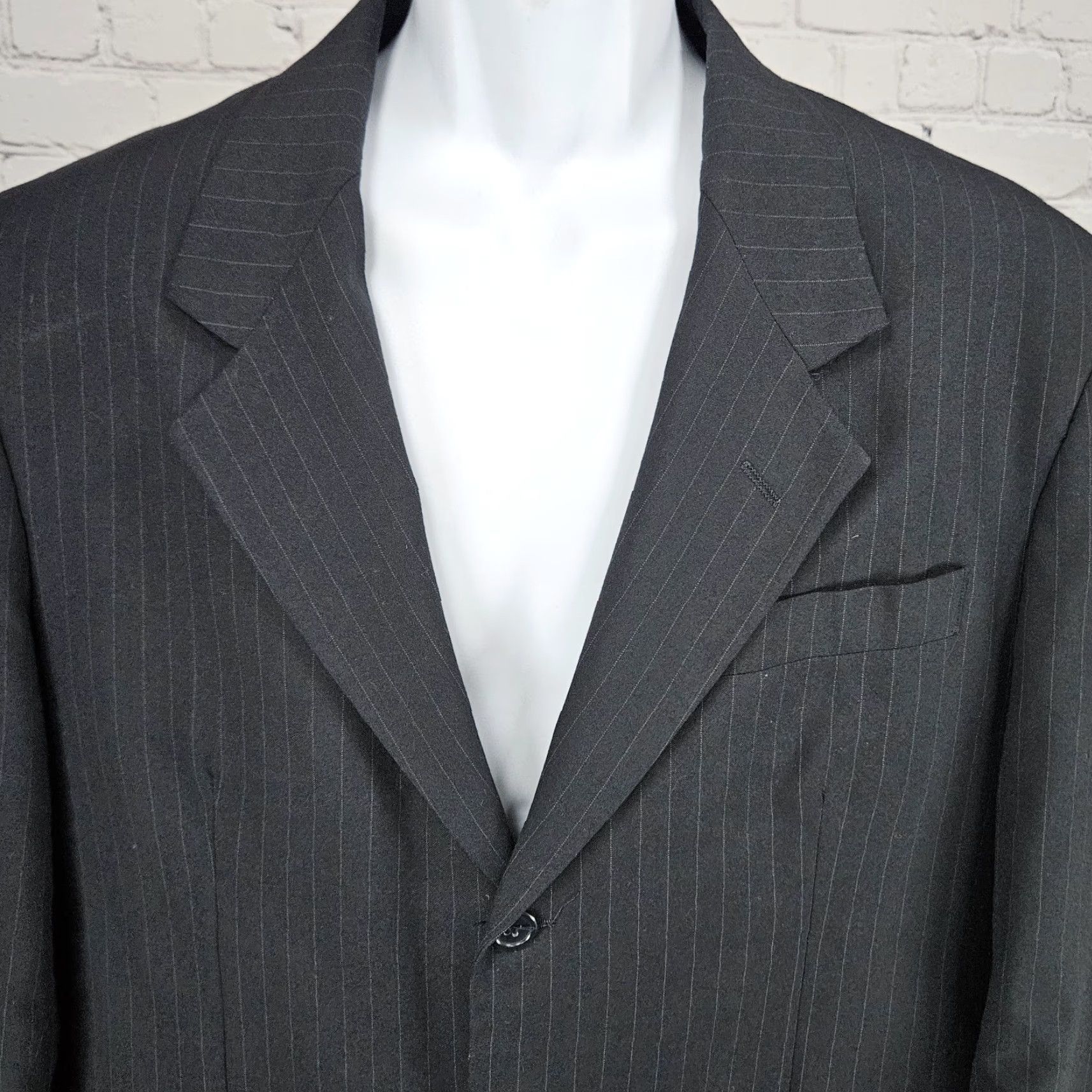 Vintage Marco Viali Black Pinstriped 3 Button Ventless Notch Blazer Sport Coat 42R Mens Jacket Coat Suit Jacket 2 Piece Size 42R - 7 Thumbnail
