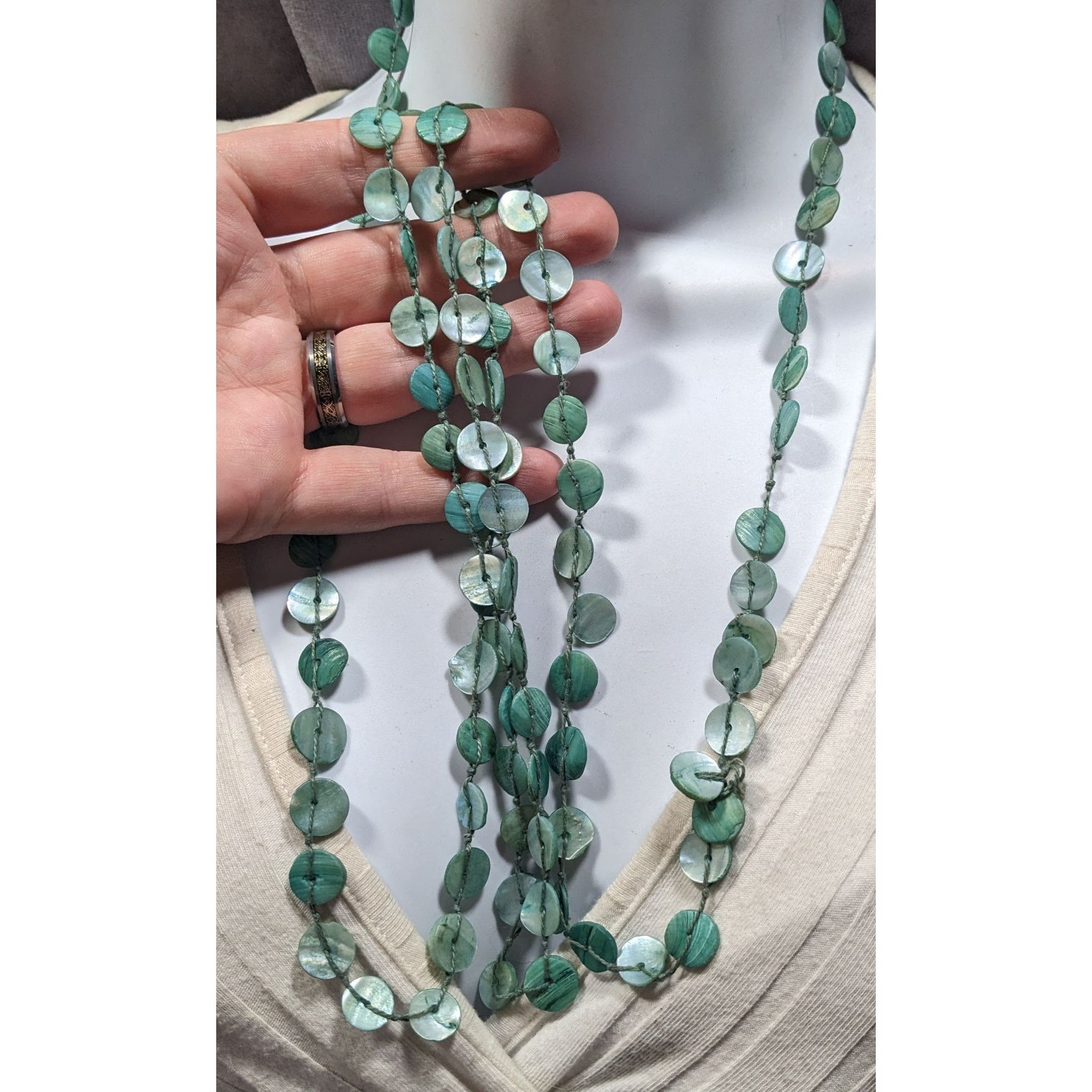 Other Beachy Mermaidcore Blue Shell Disc Beaded Necklace Size ONE SIZE - 3 Thumbnail