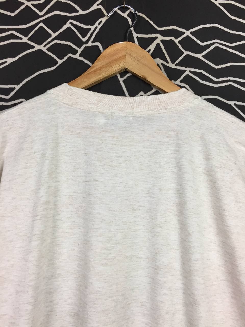 Guess Vtg 90s Guess U.S.A Big Logo Spell Out Tee Size US XL / EU 56 / 4 - 7 Thumbnail