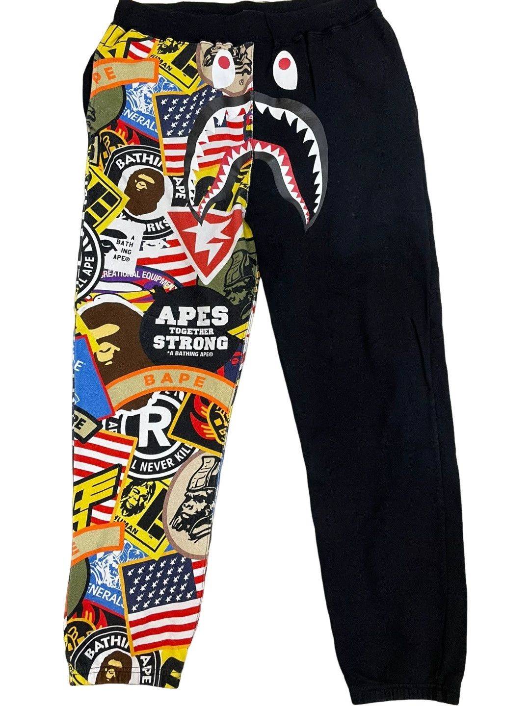 Bape Bape Shark Patchwork Sweatpants Size XXL Size US 38 / EU 54 - 1 Thumbnail