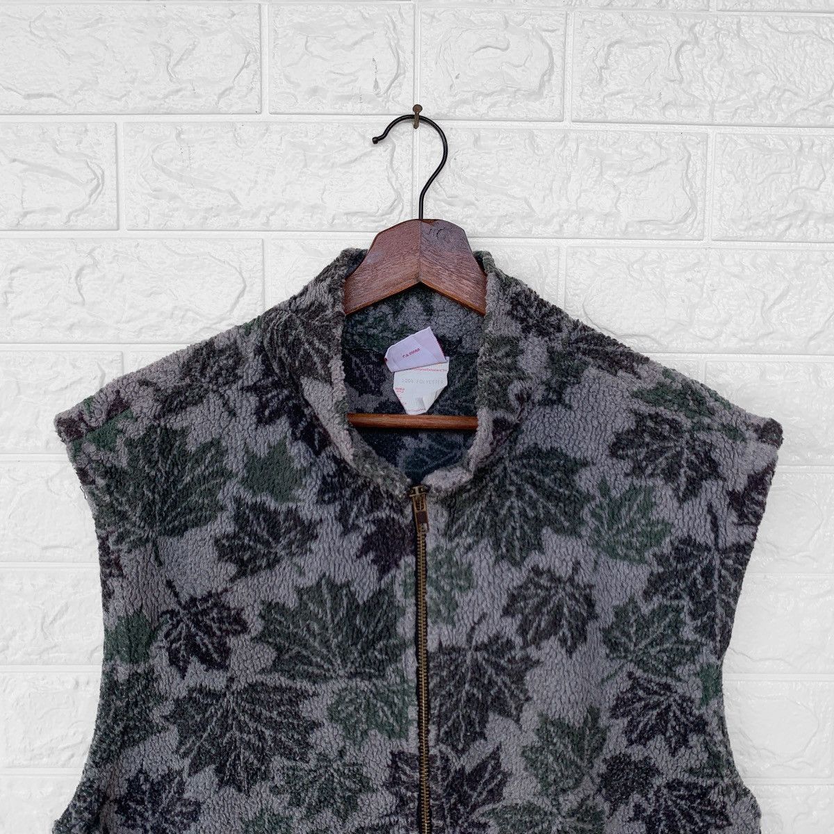 Vintage Vintage 1990s GGS Canada Leaf Design Fleece Jacket Size US M / EU 48-50 / 2 - 5 Thumbnail