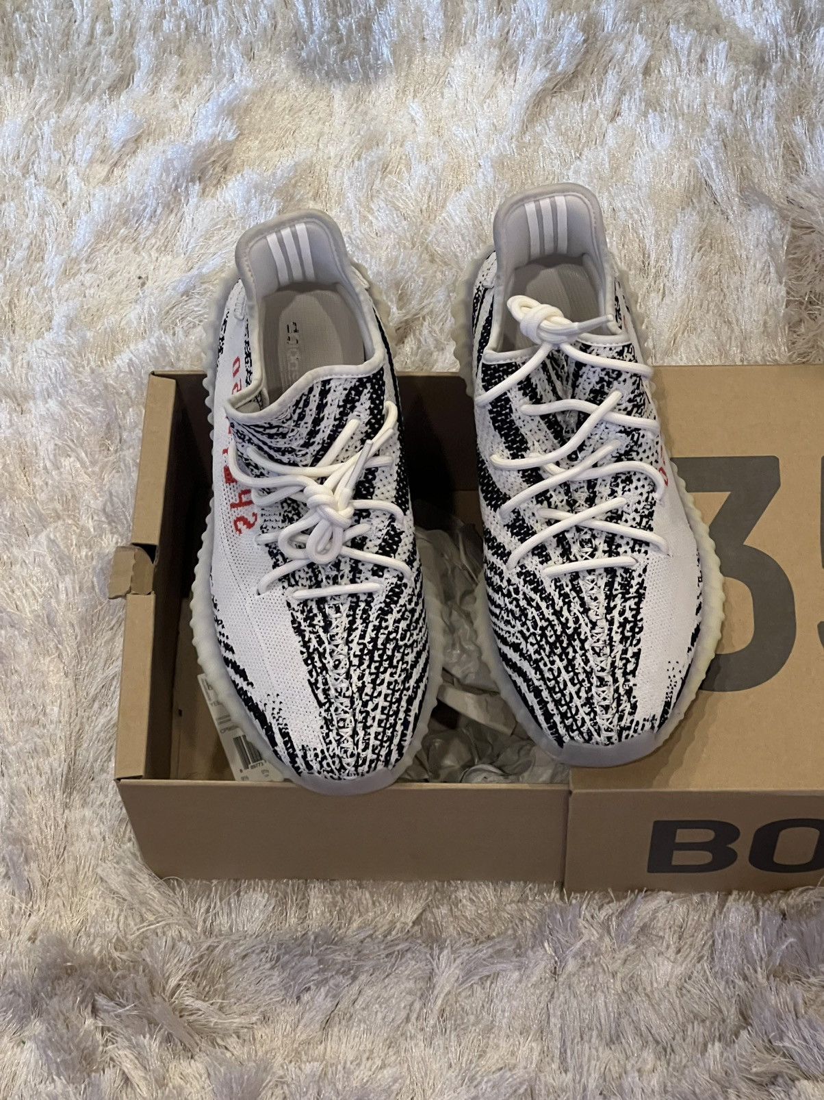 Adidas Yeezy Boost 350 V2 Zebra Size US 10 / EU 43 - 5 Thumbnail
