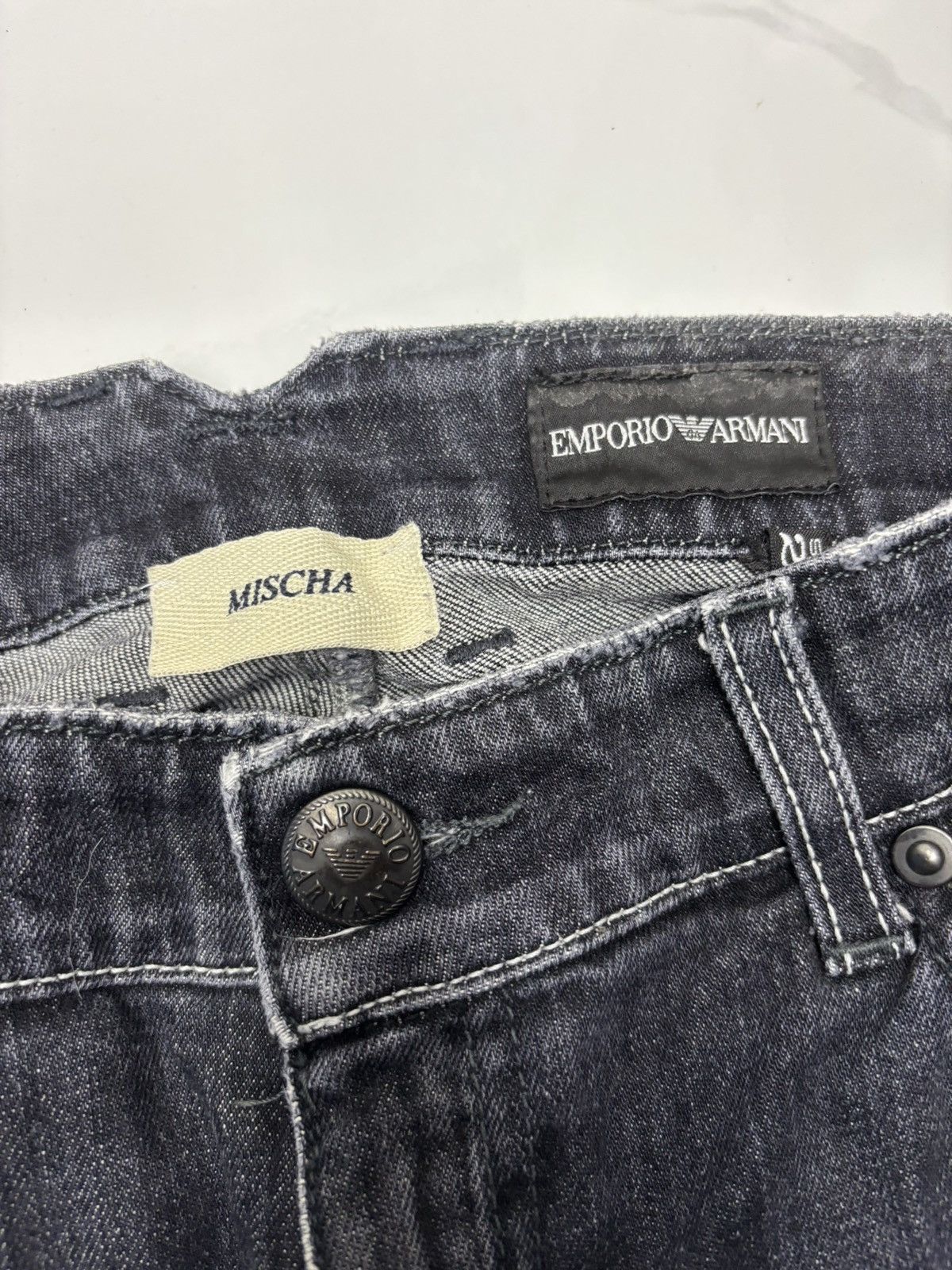 Armani × Emporio Armani × Giorgio Armani Vintage Emporio Armani Black Distressed Skinny Jeans Size 30" / US 8 / IT 44 - 9 Thumbnail