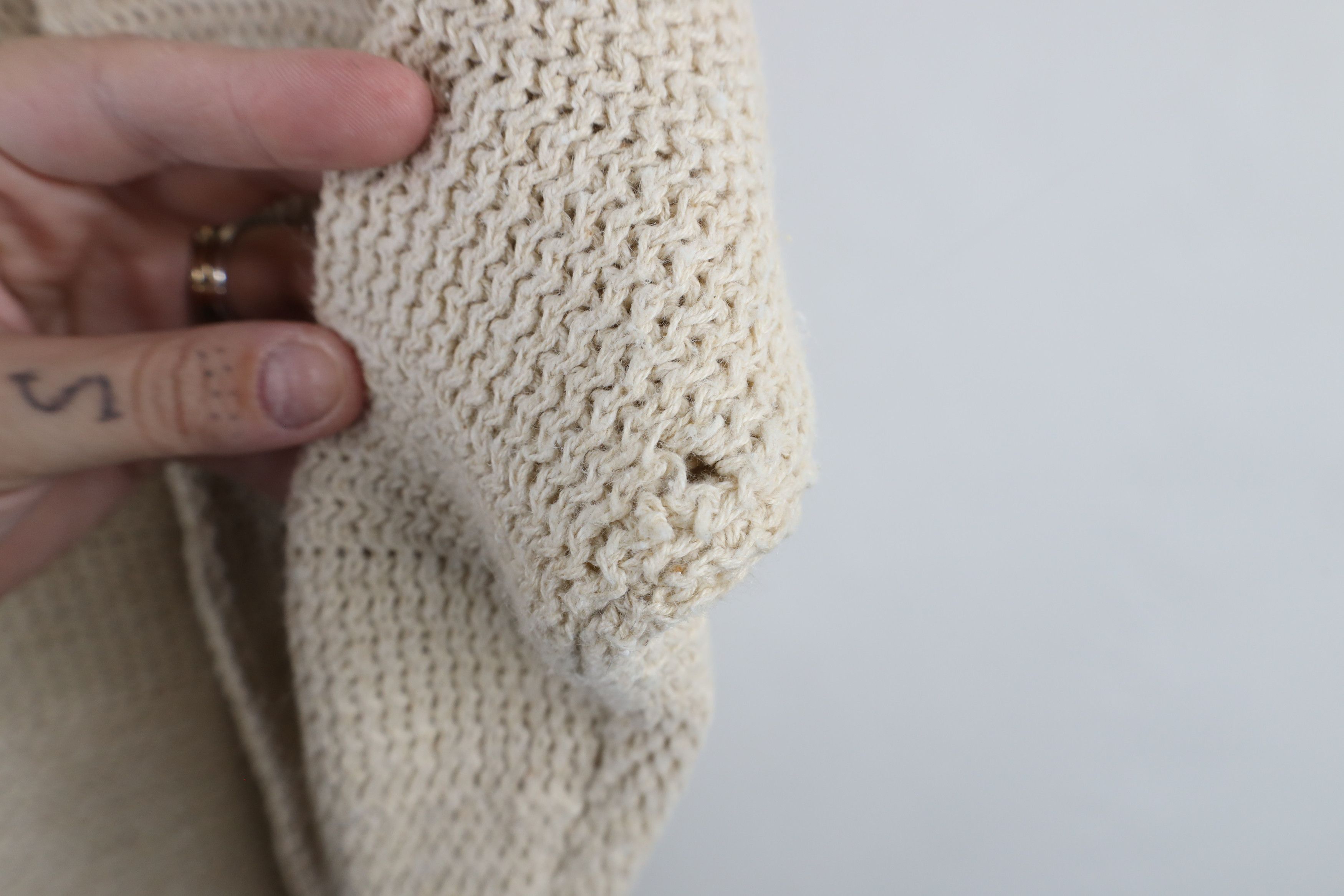 Vintage Vintage 90s Streetwear Blank Wavy Knit Sweater Beige Size US XL / EU 56 / 4 - 4 Thumbnail
