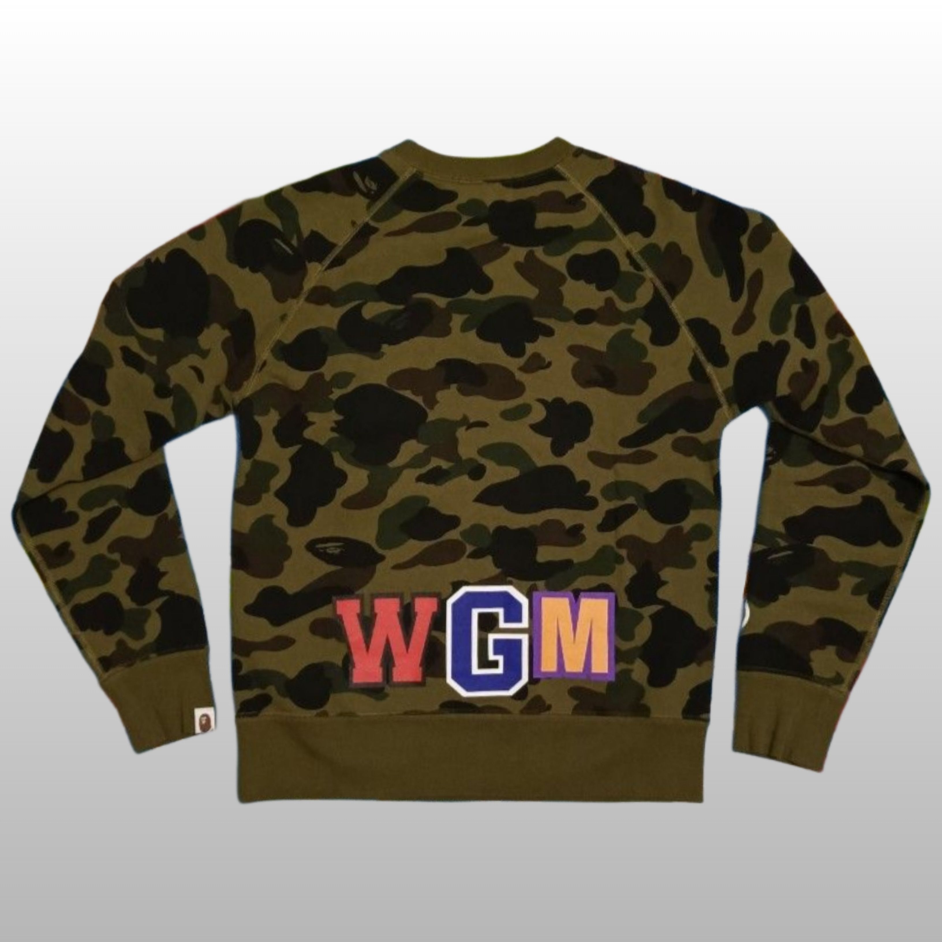 Bape Bape 1st Camo Metal Zip Shark Crewneck Size US S / EU 44-46 / 1 - 2 Thumbnail