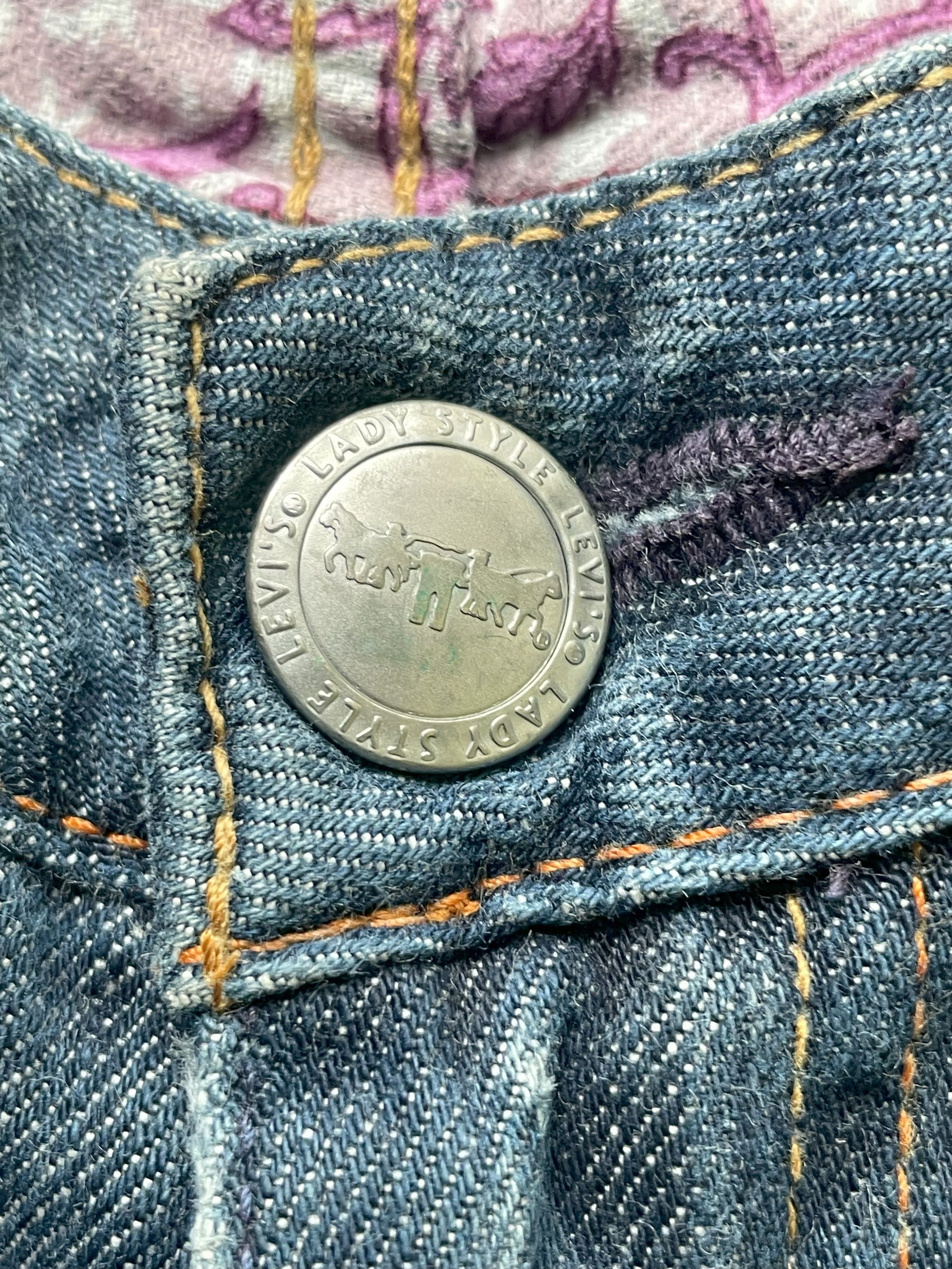 Levi's Vintage Flare Levis Perfect Body Distresed Denim Size 30" / US 8 / IT 44 - 12 Thumbnail