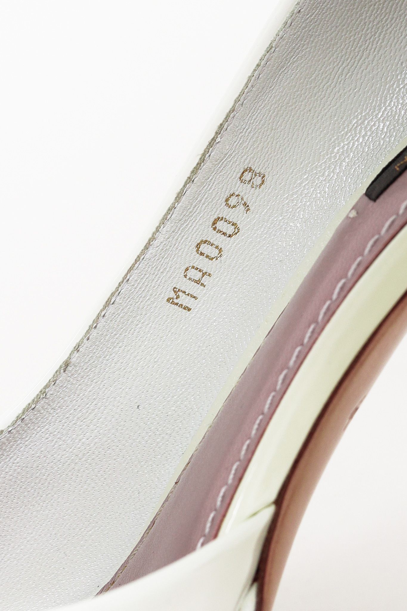 Louis Vuitton Louis Vuitton Apple White Patent Buckle-Bow Peep-Toe Pumps Size US 7 / IT 37 - 10 Thumbnail
