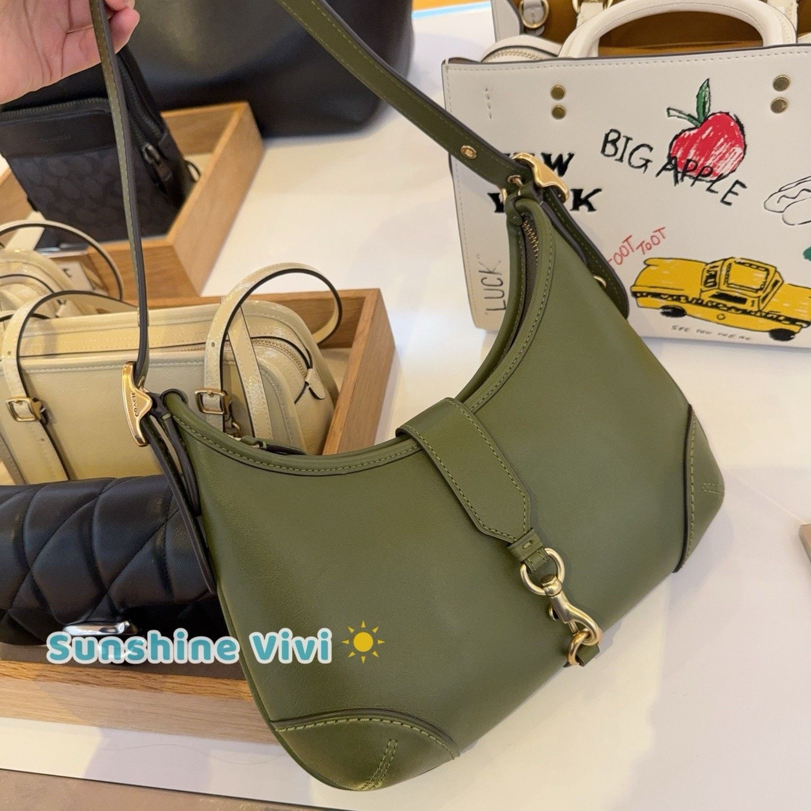 Coach NWT Coach Hamptons Hobo Bag Shoulder Bag Olive CW642 Size ONE SIZE - 3 Thumbnail