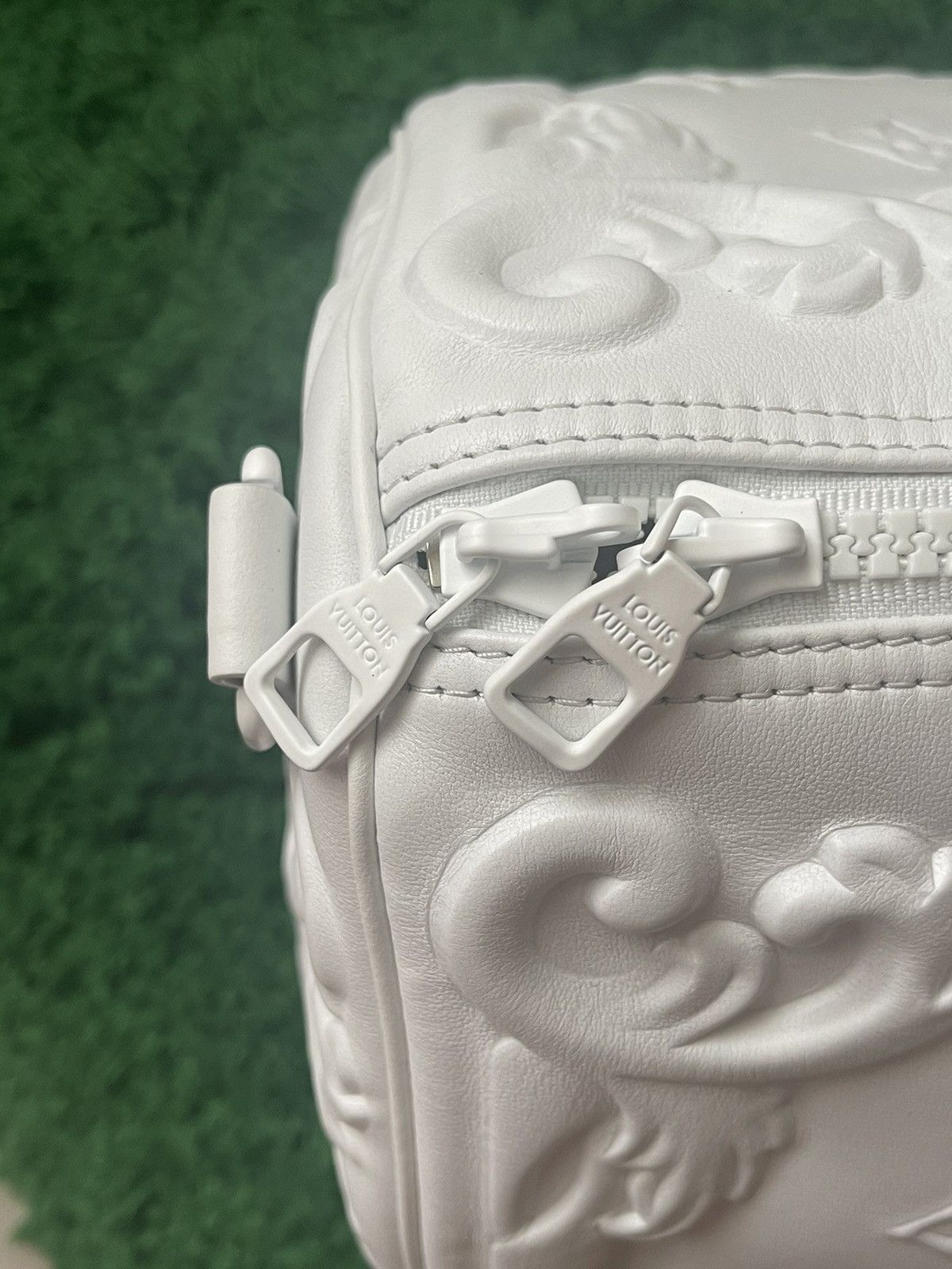 Louis Vuitton × Virgil Abloh KEEPALL VIRGIL ABLOH LOUIS VUITTON Size ONE SIZE - 9 Thumbnail