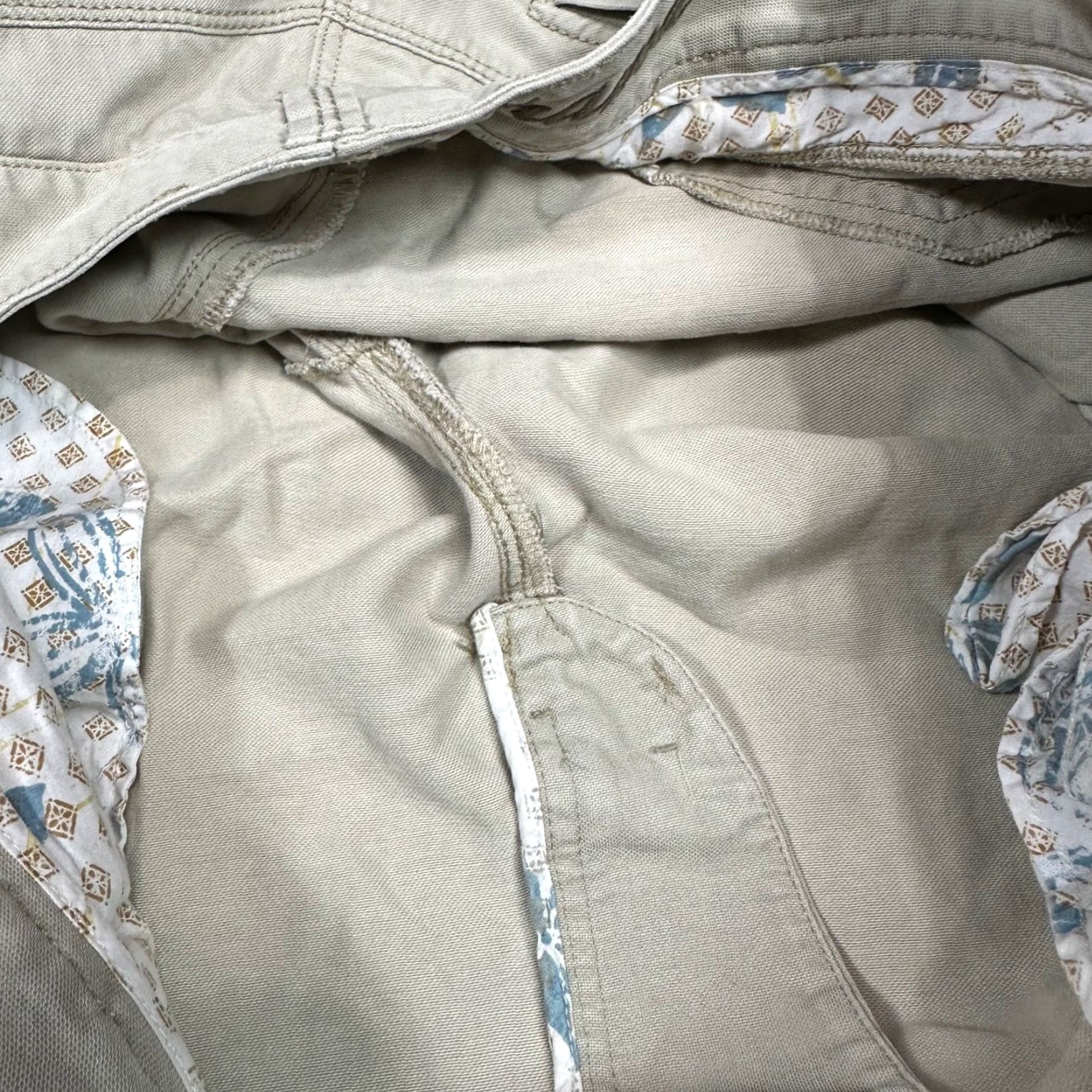 Tommy Bahama Tommy Bahama Mens Pants Casual Beige 42 38x29.5 Tencel Blend Flat Front Regular Inseam 29.5in Size 42 Beige Casual Mens Pants Size US 42 / EU 58 - 7 Thumbnail