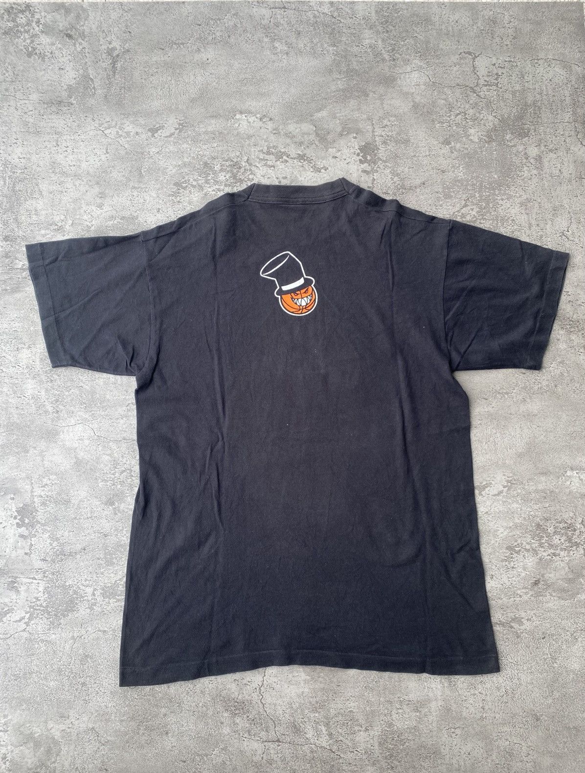 Vintage Vintage 90s No Joke Brand Basketball Style Streetwear Tee Size US L / EU 52-54 / 3 - 4 Thumbnail