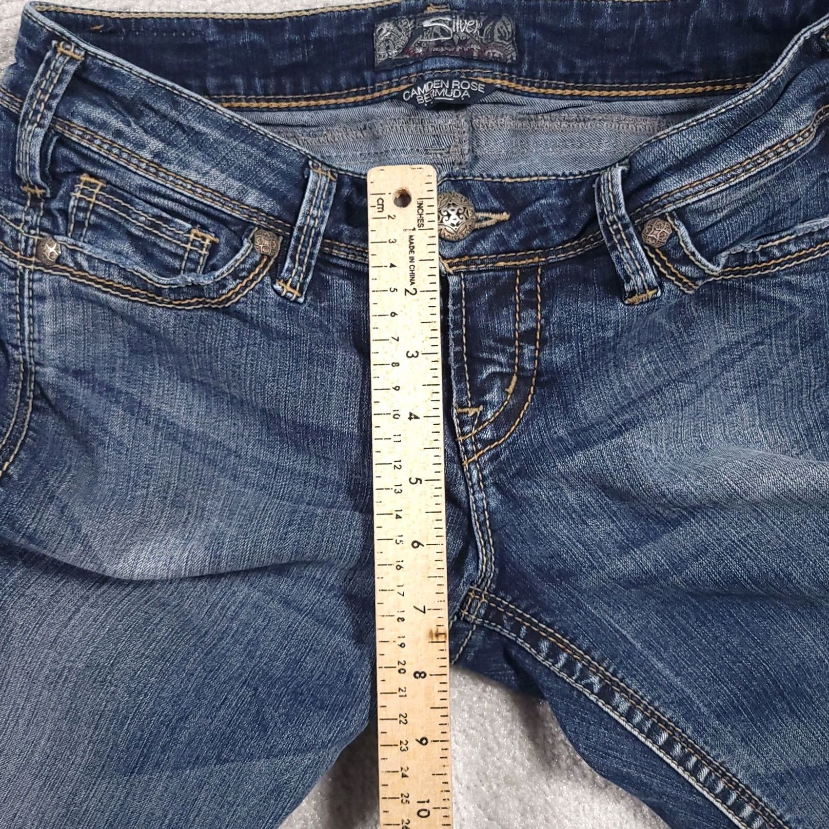Silver Jeans Co. Silver Jeans Bermuda Stretch Denim Jean Shorts Women 27 Camden Rose Bermuda Mostly Casual Jeans Shorts Women 27 Size 27" / US 4 / IT 40 - 7 Thumbnail