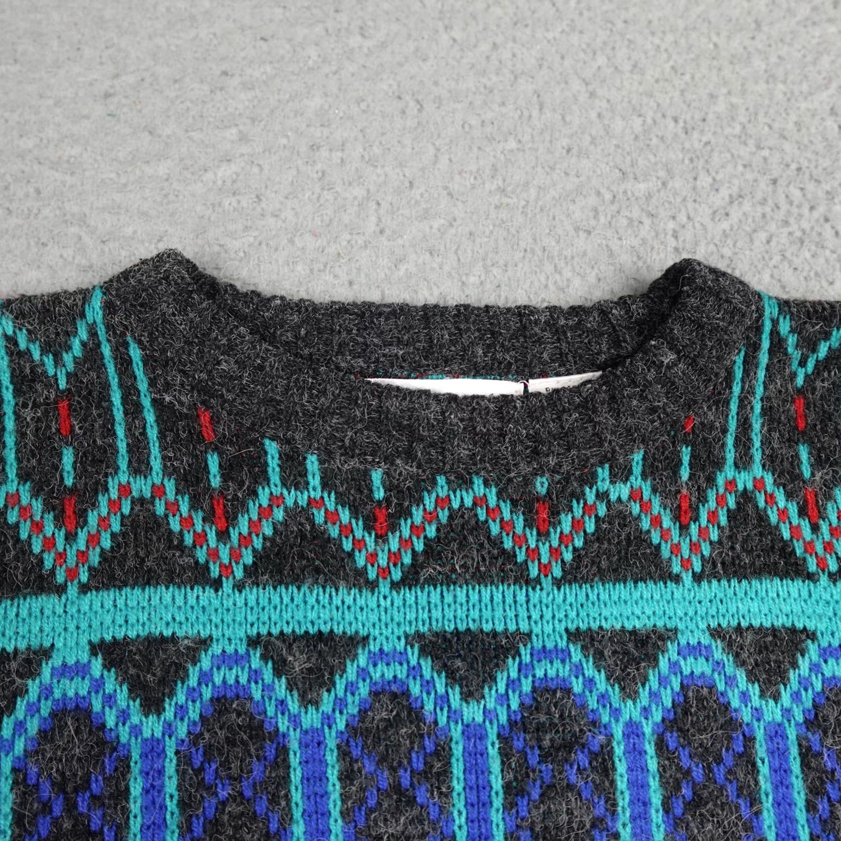 Vintage Vintage Jason Maxwell Sweater Mens Large Gray Blue Geometric Knit Pullover 80s - Red Size US L / EU 52-54 / 3 - 6 Thumbnail