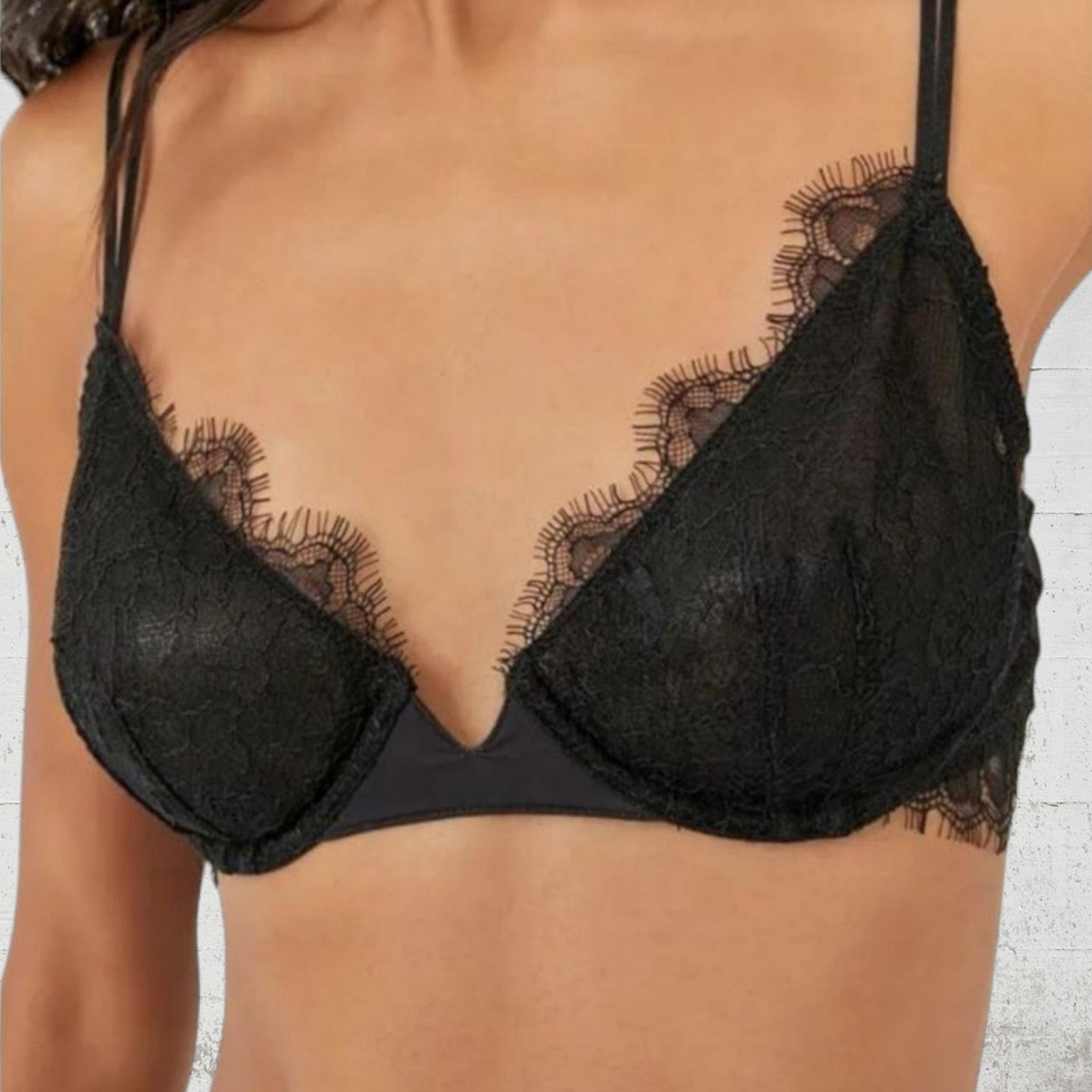 Free People Free People Black Allure Lace Unpadded Bra Size 32C Size ONE SIZE - 2 Thumbnail