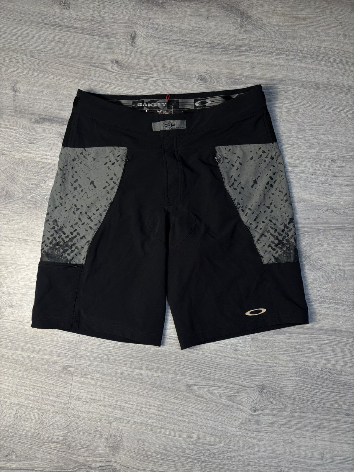 Oakley Oakley vintage shorts man size 36 Size US 36 / EU 52 - 1 Thumbnail