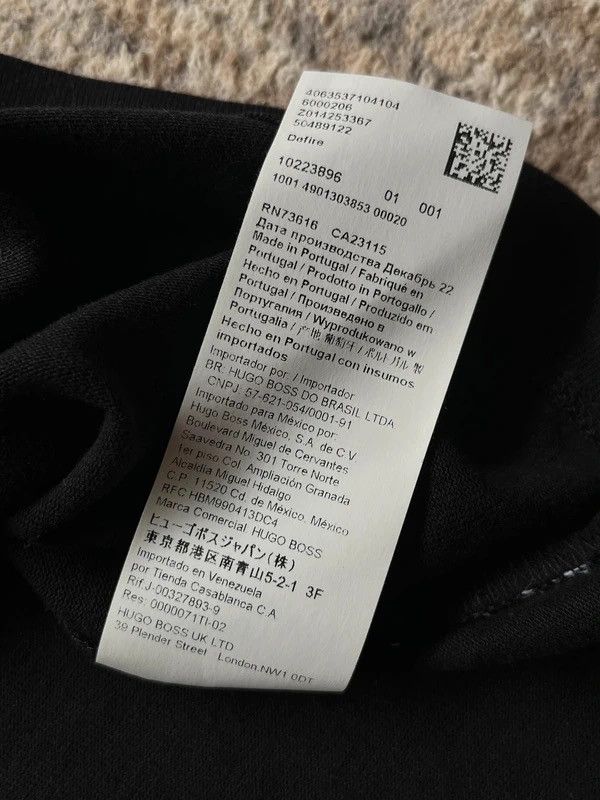 Hugo Boss Hugo Boss Hugs Established 1993 Deadstock Top Tank 2022 Sz L Size L / US 10 / IT 46 - 8 Thumbnail