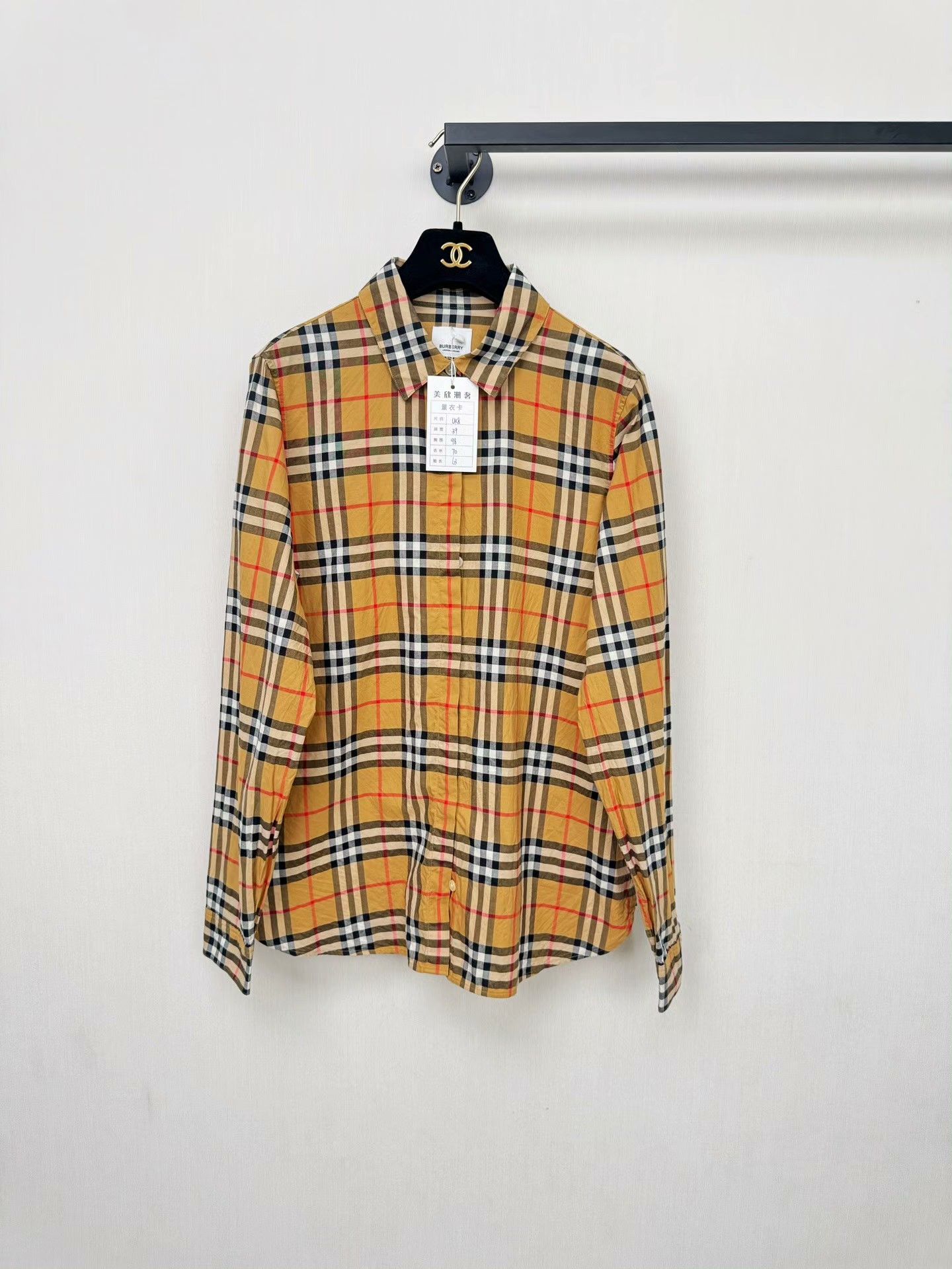Burberry Burberry New Women's Shirt Size M / US 6-8 / IT 42-44 - 1 Thumbnail