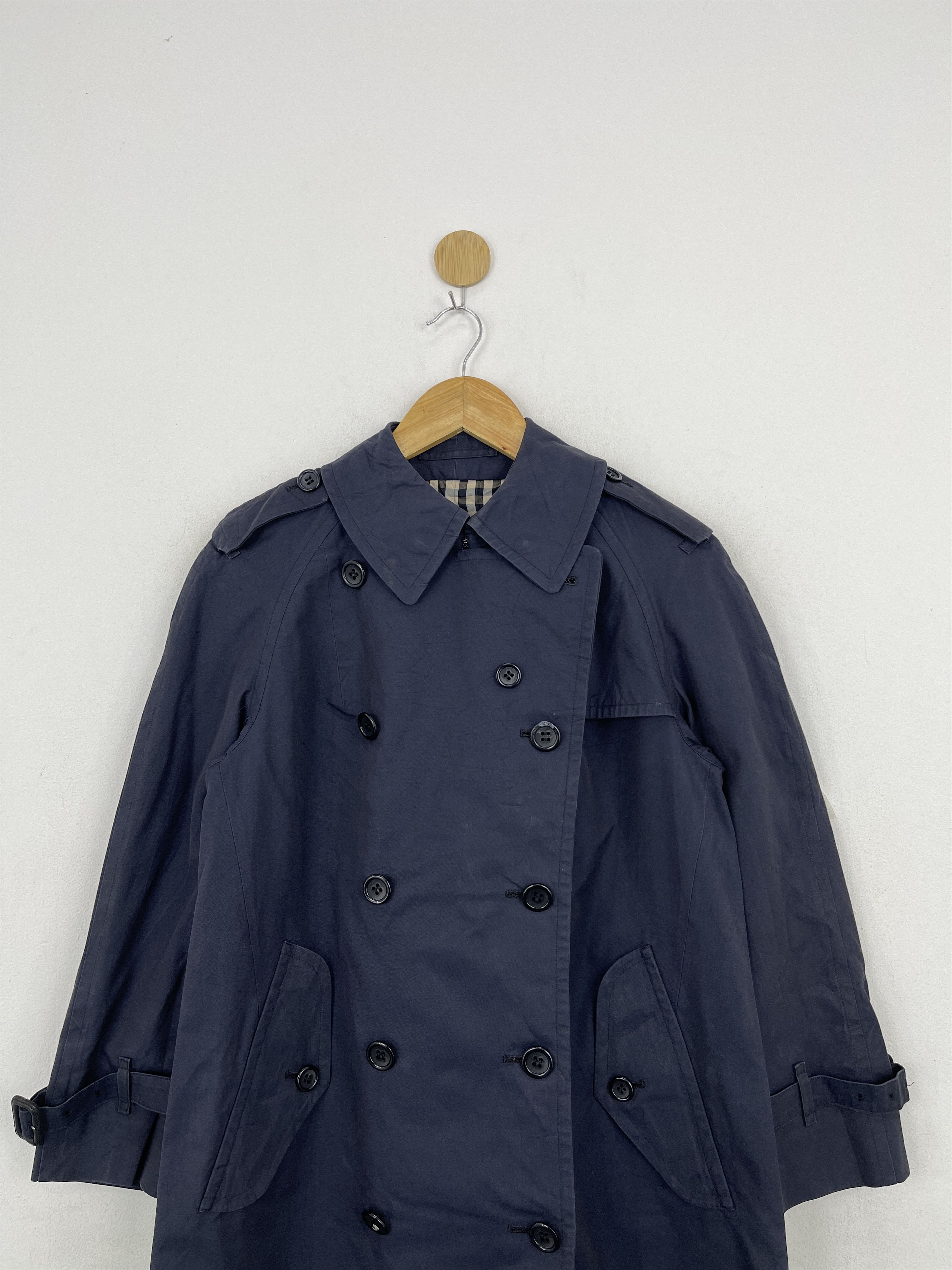 Burberry Vintage Burberry London Novacheck Trench Coat Jacket JA0093 Size US S / EU 44-46 / 1 - 3 Thumbnail