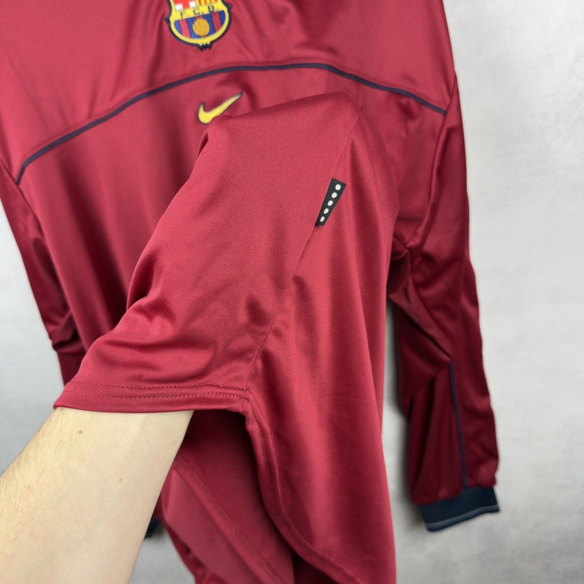 Nike FC Barcelona 99/00 Nike Longsleeve Training Top Jersey Size US XL / EU 56 / 4 - 17 Thumbnail