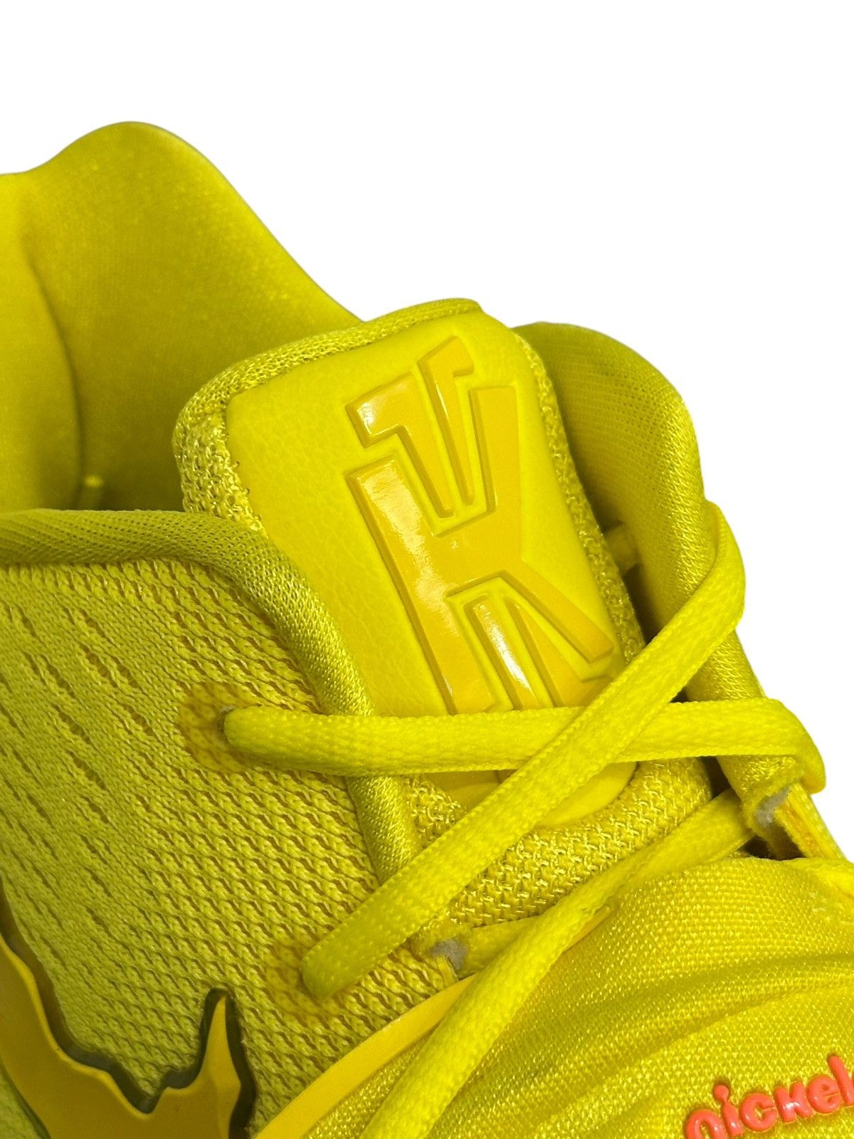 Nike Size 11.5 - Nike SpongeBob SquarePants x Kyrie 5 SpongeBob Size US 11.5 / EU 44-45 - 9 Thumbnail