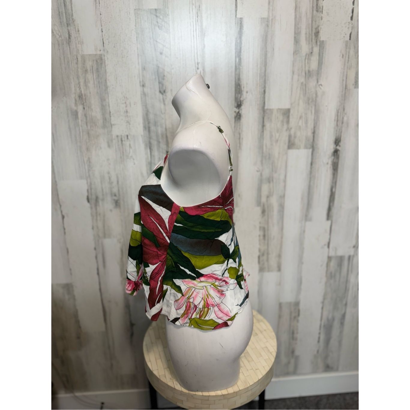 Other Akira Floral Spaghetti Strap Top Women’s Size S Size S / US 4 / IT 40 - 2 Thumbnail